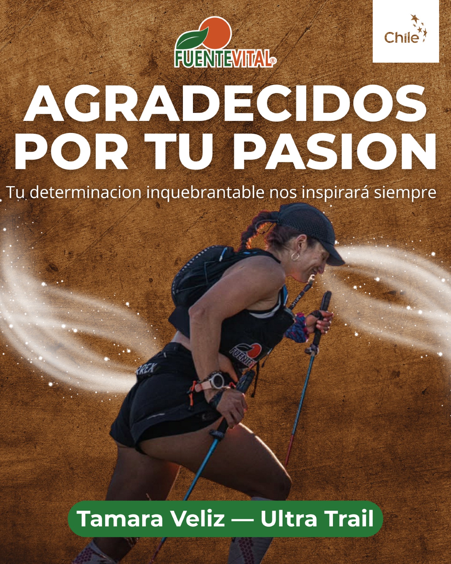 Agradecemos profundamente el compromiso, la pasión y la autenticidad que Tamara Véliz entregó durante este año como embajadora de Fuente Vital.
A lo largo de este camino compartido, Tamara nos inspiró con su amor por la montaña, su conexión con la naturaleza y su inquebrantable determinación para enfrentar cada desafío que implica el mundo del ultra trail. Su disciplina, constancia y capacidad para avanzar incluso en los terrenos más exigentes reflejan valores que admiramos profundamente y que representan el espíritu de quienes buscan superarse día a día.
Cada entrenamiento, cada competencia y cada meta alcanzada fueron una muestra de que los grandes logros se construyen paso a paso, con perseverancia, esfuerzo y convicción. Su energía positiva y su compromiso con el deporte han sido una fuente de inspiración para nuestra comunidad, demostrando que los límites muchas veces existen solo para ser desafiados.
En Fuente Vital creemos en las personas que transforman la pasión en propósito y que inspiran a otros a recorrer su propio camino con valentía. Tamara es una de esas personas que dejan huella, y nos sentimos orgullosos de haber sido parte de una etapa tan significativa de su trayectoria deportiva.
Hoy cerramos este ciclo con un enorme sentimiento de gratitud. Gracias por representar nuestros valores, por compartir tu historia y por permitirnos acompañarte en tantos kilómetros de esfuerzo, aprendizaje y crecimiento.
Te deseamos el mayor de los éxitos en cada nueva cumbre, sendero y desafío que la vida ponga frente a ti. Estamos seguros de que seguirás inspirando a muchas personas con tu ejemplo, tu fuerza y tu amor por el deporte y la naturaleza.
¡Gracias por todo, Tamara @tamyveliz8 ! 🌿🏔️💚
#FuenteVital #EmbajadoraFV #ComunidadFuenteVital
#TamaraVeliz #UltraTrail #TrailRunningChile
#MujeresQueInspiran #RunningLife #Montaña
#Resiliencia #Disciplina #Perseverancia
#DeporteConPropósito #Naturaleza #VidaActiva
#BienestarIntegral #HistoriasQueInspiran
#UltraRunner #TrailRunner #EspírituAventurero