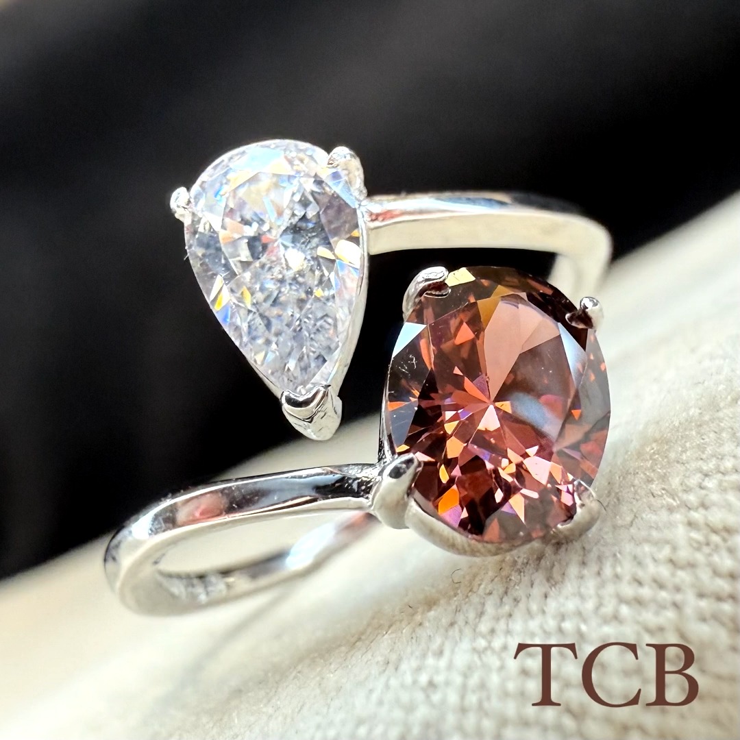 This ring is an absolute showstopper 😍✨
Featuring a stunning overlapping design with a sparkling clear pear-cut cubic zirconia paired beautifully against a rich burgundy oval-cut cubic zirconia, this elegant statement ring is crafted from Sterling Silver 925 for a timeless finish. The unique crossover setting creates a modern, eye-catching look that's perfect for special occasions or adding a touch of luxury to your everyday style. ✨💍
Whether you're treating yourself or searching for the perfect gift, this ring combines elegance, sparkle, and individuality in one beautiful piece.
❤️ Sterling Silver 925
❤️ Clear Pear Cut Cubic Zirconia
❤️ Burgundy Oval Cut Cubic Zirconia
❤️ Unique Overlapping Design
❤️ Perfect Gift Idea
❤️ Presented in TCB Branded Packaging
💵 Price 32.00
✨ Affordable luxury without compromising on style.
🛍️ Available now at thecharmbox.co.uk ✨
Which stone would you choose first – the sparkling pear or the stunning burgundy oval? 👇
#TheCharmBox #SterlingSilverJewellery #SterlingSilverRing #StatementRing #BurgundyJewellery #CZRing #CubicZirconia #RingGoals #JewelleryLover #JewelleryAddict #AffordableLuxury #GiftIdeasForHer #SilverJewelleryUK #FashionJewellery #JewelleryOfInstagram #JewelleryGram #SparkleMore #TreatYourself #SmallBusinessUK #SupportSmallBusiness #ShopSmallUK #HandpickedJewellery #ElegantStyle #UniqueJewellery #RingStack #JewelleryObsessed #GiftForHer #TheCharmBoxUK #UKJewellery #SparkleEveryDay
