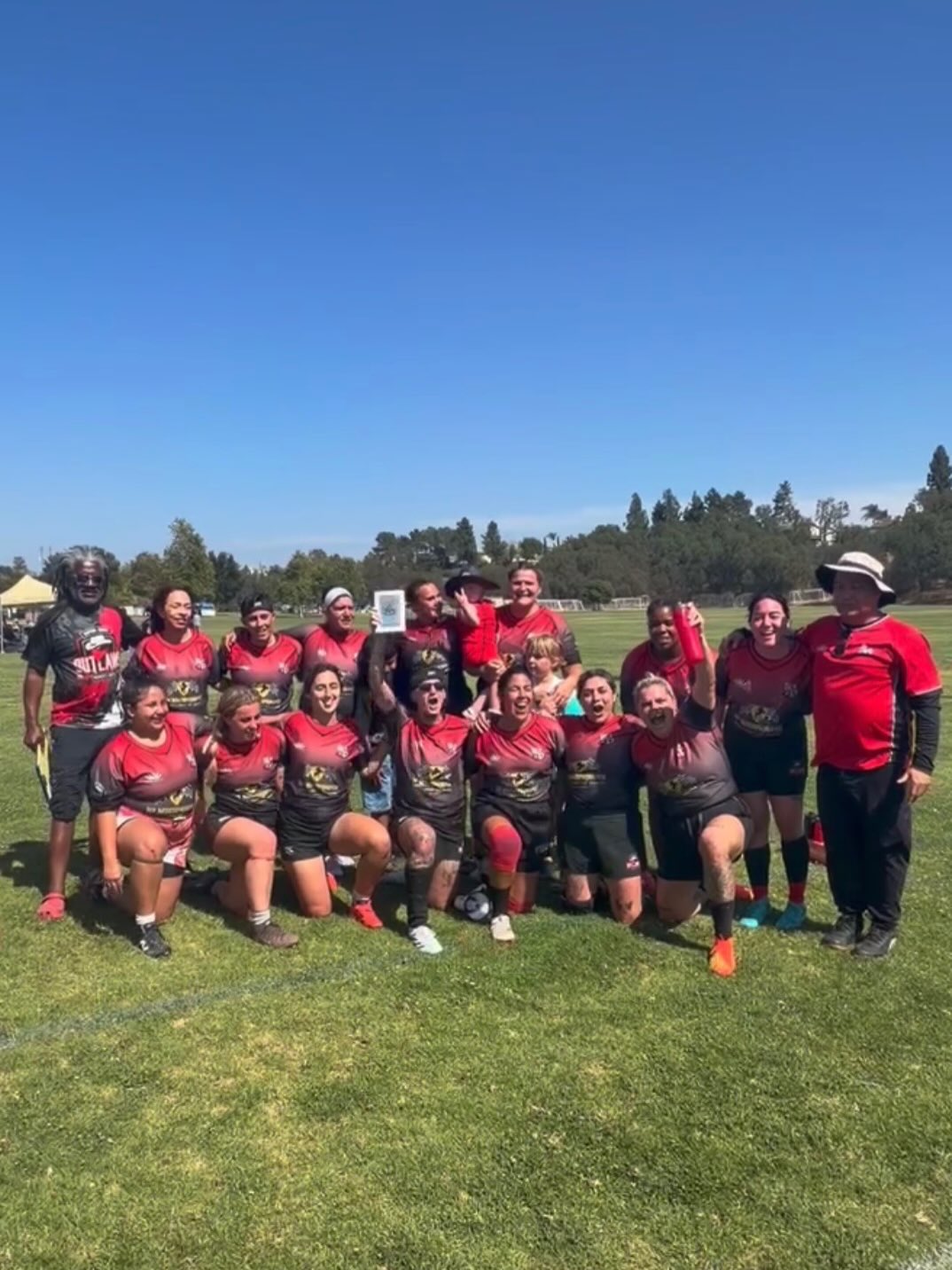 VCRC’s 13th Annual Ventura Sevens Tournament was an action-packed day of rugby!
With 14 men’s teams and 6 women’s teams competing across three fields over 40 games, the tournament featured high-level competition, exciting matchups, and even a few hard-fought draws during pool play.
We would like to extend a huge thank you to all the teams that traveled to compete, our referees, and our volunteer field crew. Without your support and dedication, we would not be able to host such a successful event both on and off the pitch.
Congratulations to our 2026 hardware winners:
🏆 Women’s Cup Champions: @venturacountywomensrugby
🏆 Men’s Cup Champions: @belmont_shore_rugby
🏆 Men’s Plate Champions: @santamonicarugby @lasoulrugby
🏆 Men’s Bowl Champions: @av_rugby
Thank you again to everyone who helped make this year’s tournament a success. We look forward to seeing all of you—and hopefully a few new faces—back next year as we continue to grow and improve the Ventura Sevens Tournament..