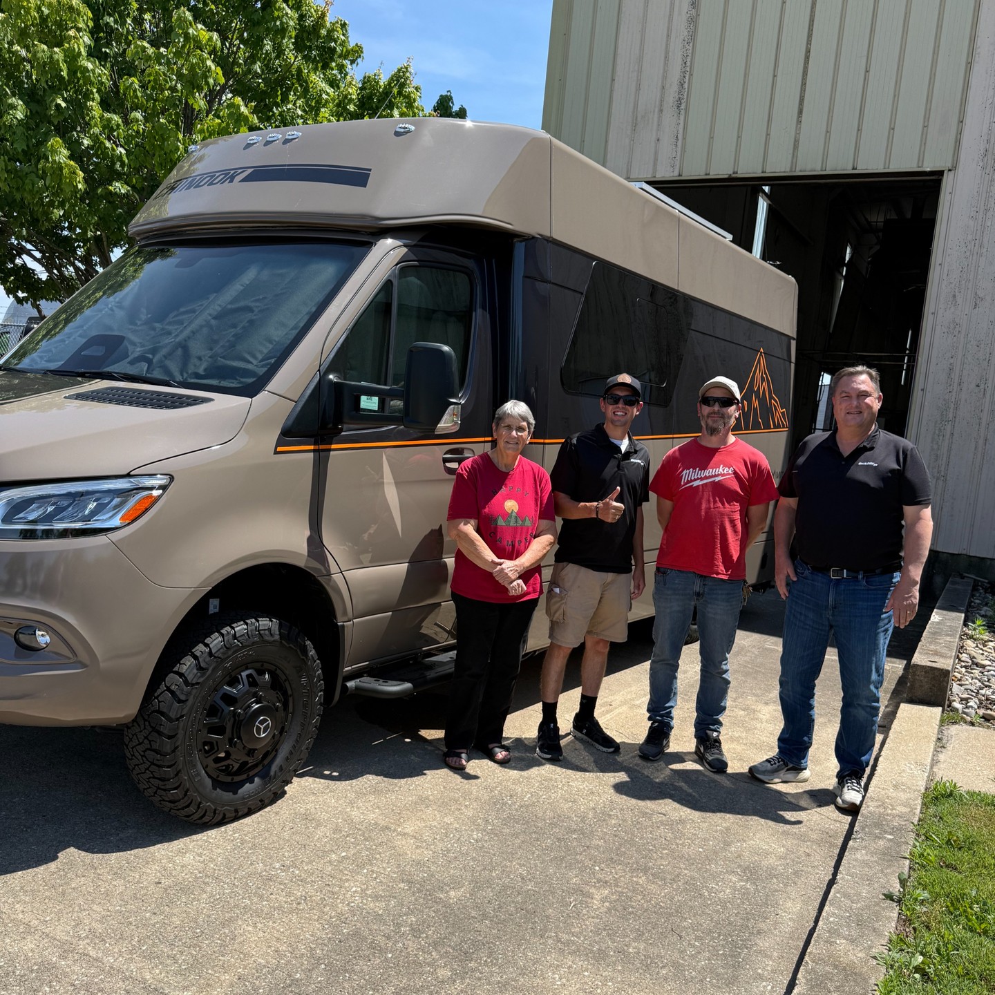 Factory delivery day! 🙌
We recently welcomed a new owner to our factory for the delivery of their Chinook Summit AWD. There's nothing quite like seeing a new motorhome leave our facility and hit the road.
Congratulations on your new Summit, and safe travels!
#ChinookRV #ChinookSummit #Summit #FactoryDelivery #RVLife #AdventureAwaits #RV #Motorhome #SafeTravels