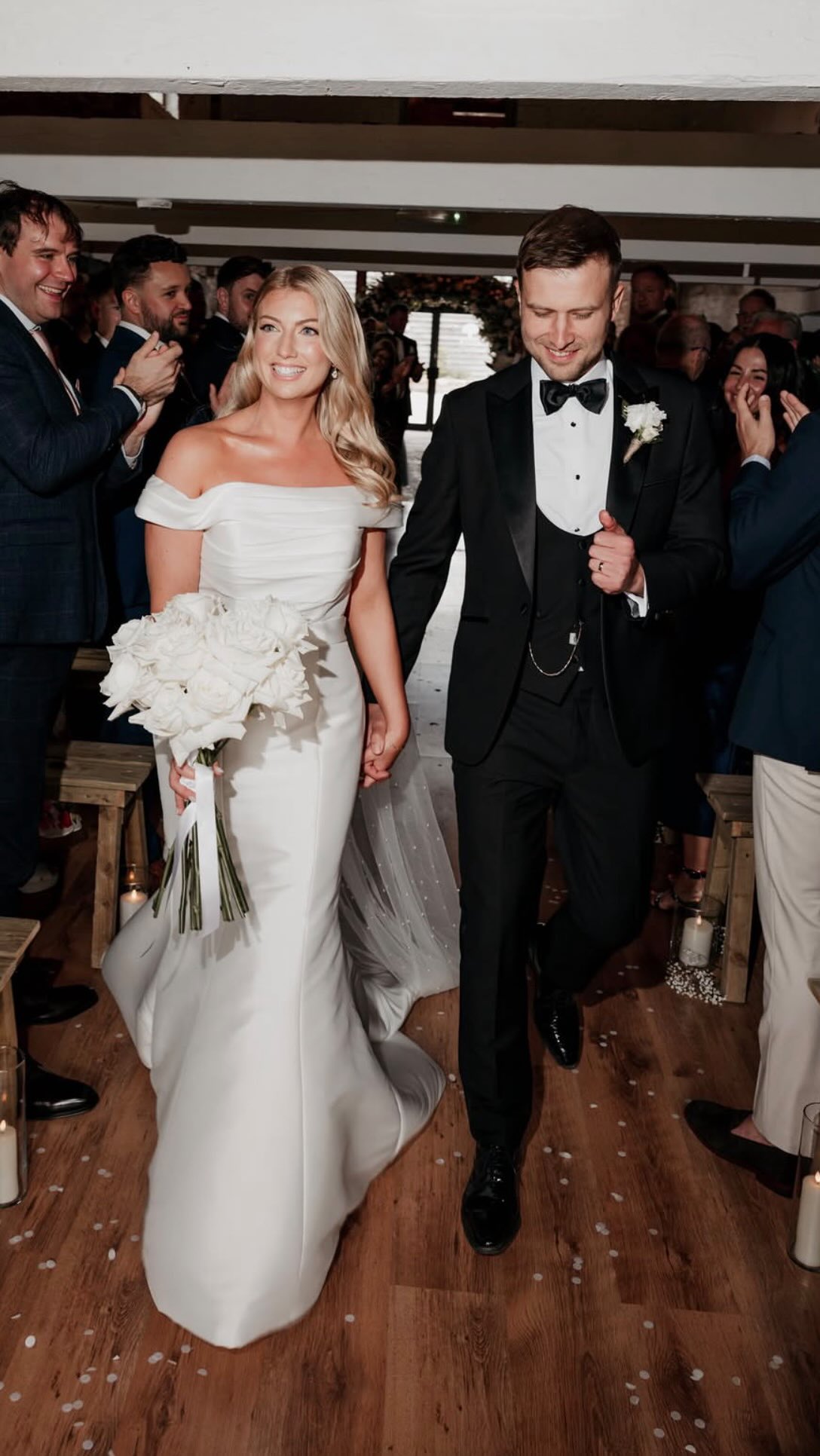 Wow, wow, wow โ what a hoot! The biggest congratulations to you both. Wishing you nothing but love and laughter in your next chapter!
@fridleyfink @coxxy_31
Now enjoy your honeyyyymoon! Lots of love xxxx
Dream suppliers ๐ซ
Content & reels: @the.socialguest
Venue: @stockfarmbarn
Photographers: @vanessa_bryson_photography @weddings.bypaige
Celebrant: @emmaparkercelebrant
Bouquets: @foxandbloom_florist
Venue Dressing: @ambiencecheshireeast
Floral Arch: @desiredoccasions
Stationary: @parchmentandprint_
Makeup: @graceloanmua @chloejessicamua
Hair: @zoehughes_mua @bridalbymaddison
Singer: @daisykatemusic
Band: @therushofficial
Catering: @forkandfieldcatering_
Pizza Van: @theoutbackpizzacompany
Photobooth: @photobombhq
Cake: @buzzyb
๐ธ @vanessa_bryson_photography