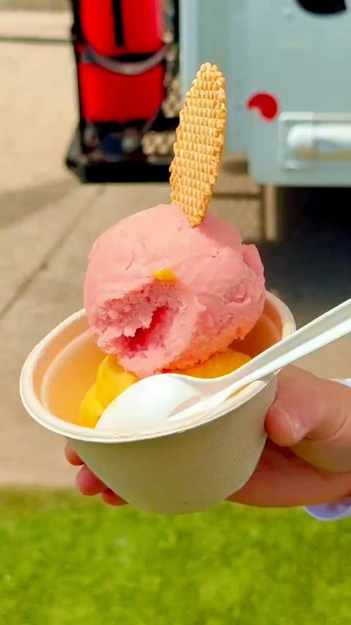 What a delicious weekend it was. 🍴💛
The hardest part of Taste of North York wasn’t finding something delicious to eat…
It was deciding what to eat next. 😋🍴
Here’s a small taste of the incredible food, flavours, and culinary talent that made this year’s festival so memorable.
Thank you to every vendor who helped turn Mel Lastman Square into a celebration of culture, community, and amazing food. 💛
Tell us: What was your favourite bite of the weekend?
#TasteOfNorthYork #FoodieRecap #NorthYorkEats #neighbourlink
