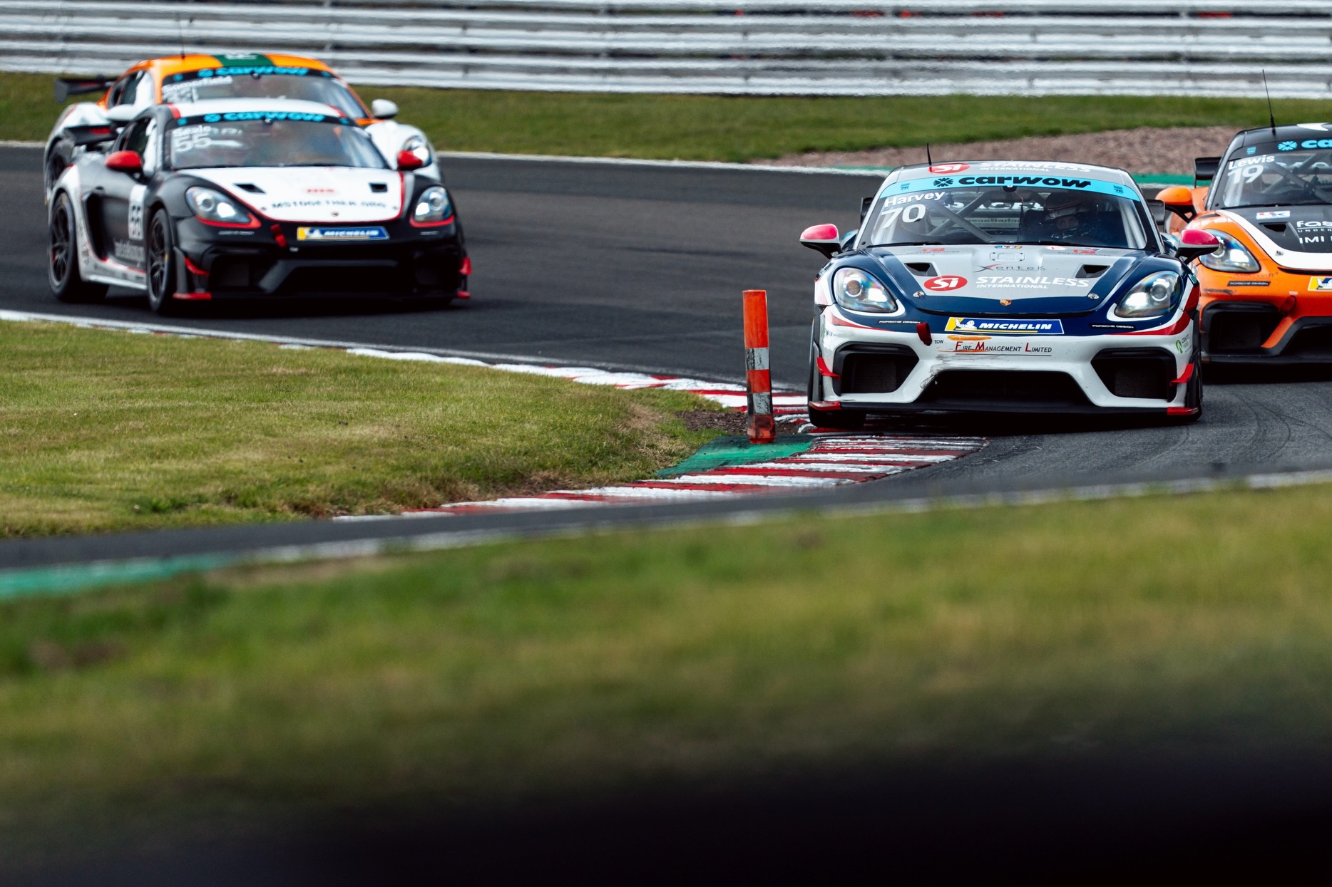 Two more races coming up today and plenty more trophies to fight for 💪
⏰ 13:30, 16:30
📺 Both shown live on ITV4
⏱ tsl-timing.com
#XentekMotorsport #SprintChallengeGB #Porsche @PorscheRaces_GB @Carwow #Motorsport #BTCC @CraggsEnergy @SamuelHarvey70 @AlisterWeston @JamesSeale_Racing @FelixLiveseyRacing
