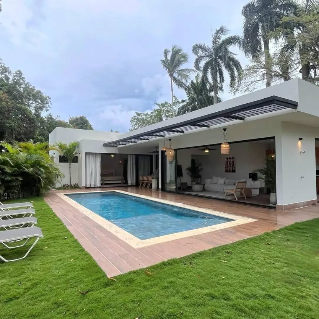 🌴✨ Los Tres Mangos Villas | Las Terrenas ✨🌴
Discover your tropical escape just minutes from Playa Bonita, one of the most breathtaking beaches in the Dominican Republic. These modern villas blend elegance, comfort, and nature into one serene living experience.
With spacious interiors, Italian-designed kitchens, sun-filled living areas, and private pools surrounded by lush tropical gardens, every detail is made for slow mornings, golden sunsets, and unforgettable moments.
Located in Ceiba Bonita, you’re close to town and the main highway, yet wrapped in peace and privacy. A true balance between convenience and paradise.
Only 3 villas left. Construction already underway. Your island home is waiting.
💰 Price: US$380,000
#lasterrenas #dominicanrepublic #tropicalhome #villaforsale #beachlife