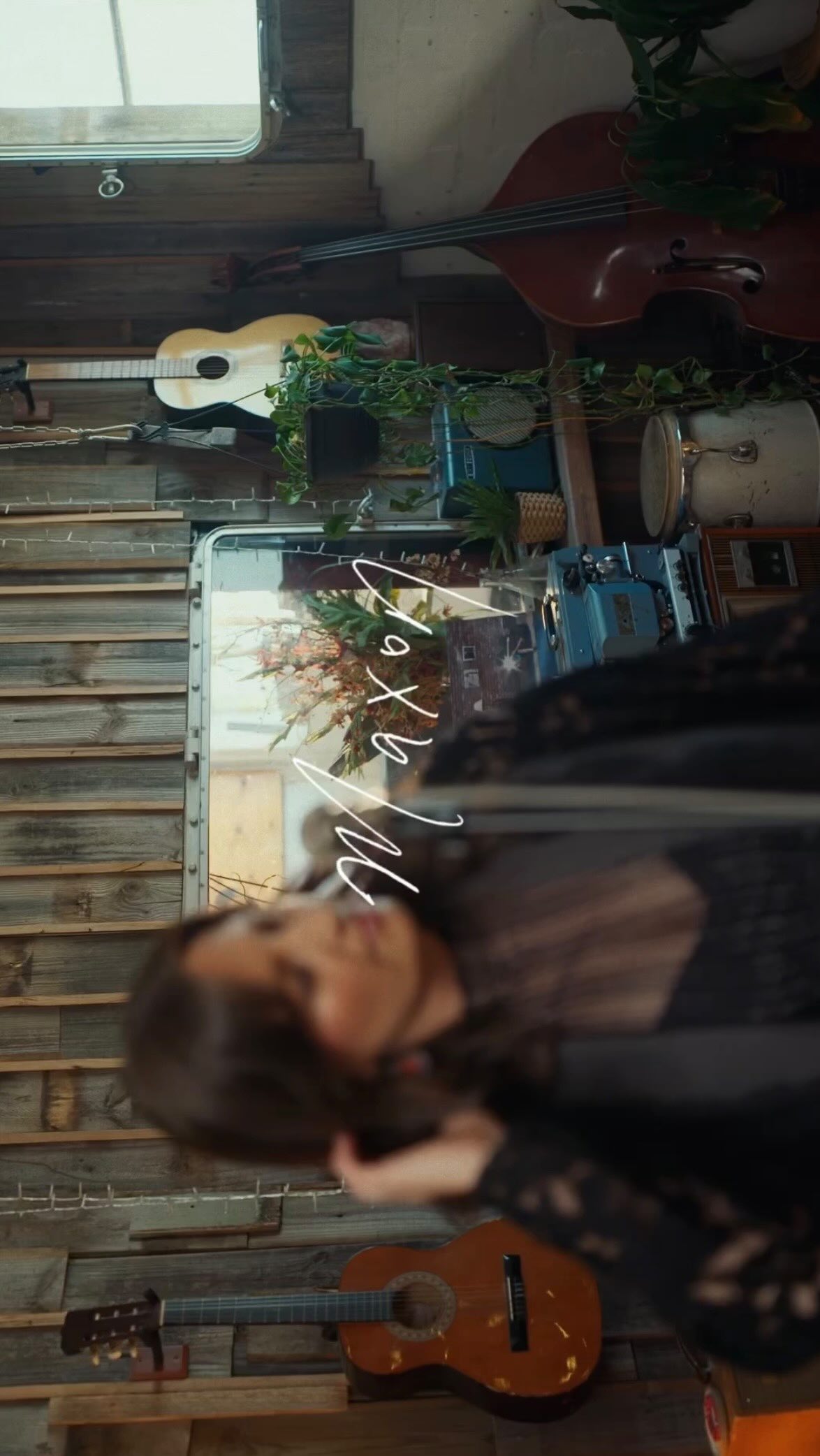 A home away from home…. Got a little surprise coming in hot hot hot 🥵 Flip for a better view 😜
A little three part series of songs I made live with a band at @theaviarystudios is coming soon!! We moved in for a day to make noise and film some special versions of your fav songs from the album 💿 check out the funky people who made it below….
👗 Outfit mostly made up of pieces from @storia.felice
🎥 @m.ridley_
🎵 audio recorded by @jonosteer (who’s also on bass for this 🤯)
🎧 mixed by @soundslikebear
Band members:
@mattdixonguitar
@ezekiel.fenn
@mrbesty
@soundslikebear
@jonosteer
The first edit comes out on June 22nd. Access will be available to subscribers first. Drop the word ‘HOME’ into my inbox if you’d like to subscribe to my mailing list. 😌📝
#americana #folk #rolkrock #ahomeawayfromhome #maxon