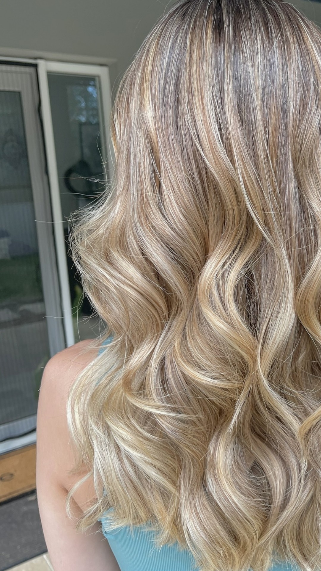 Our Senior Stylist Ann Marie shares her winter hair trend predictions🤍✨
#northrockshairsalon #blondehairdressersydney #northrockshairdresser #winterhairtrends