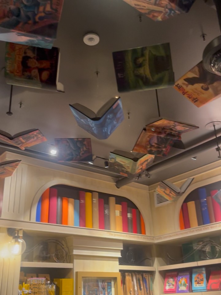 Harry Pooper, Butter-beer and SHRAK🏳️🌈