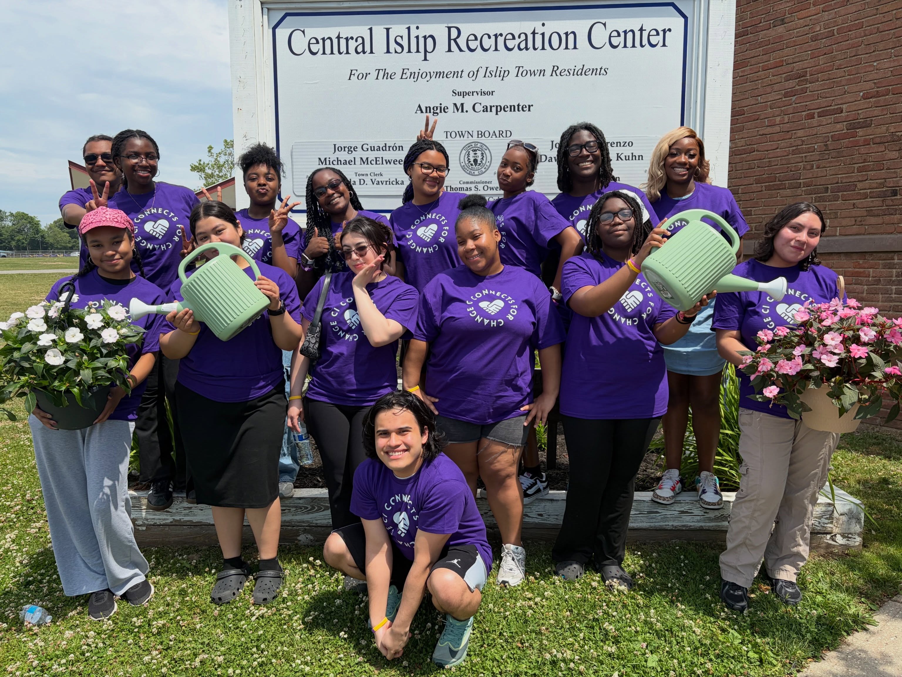 Every year gets bigger and better! Thank you to the amazing CIHS students and alumni, who showed up for our community this weekend. We planted over 100 flowers making it our biggest year yet! 💜💛
We’d also like to send a huge thank you to everyone who donated flowers to this year’s event! Your generosity helped add color, beauty, and pride to our community. 💜💛