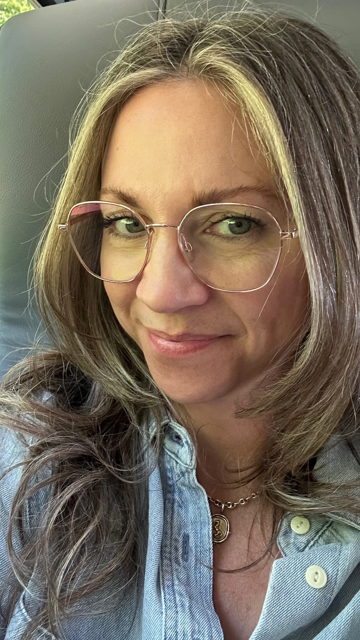 Starting the final year of my 40’s today 🎂
Sharing a year of my selfies- some taken alone, some taken with people I love and hold dear. Not everyday is cupcakes and kittens but I couldn’t be happier with where my life is right now. I’ve evolved so much since being in my 40’s and I’m at a place right now that I never imagined I’d be. I’m so grateful to be where I am and I’m incredibly excited to see what the future holds for me. Thanks for following along ❤️