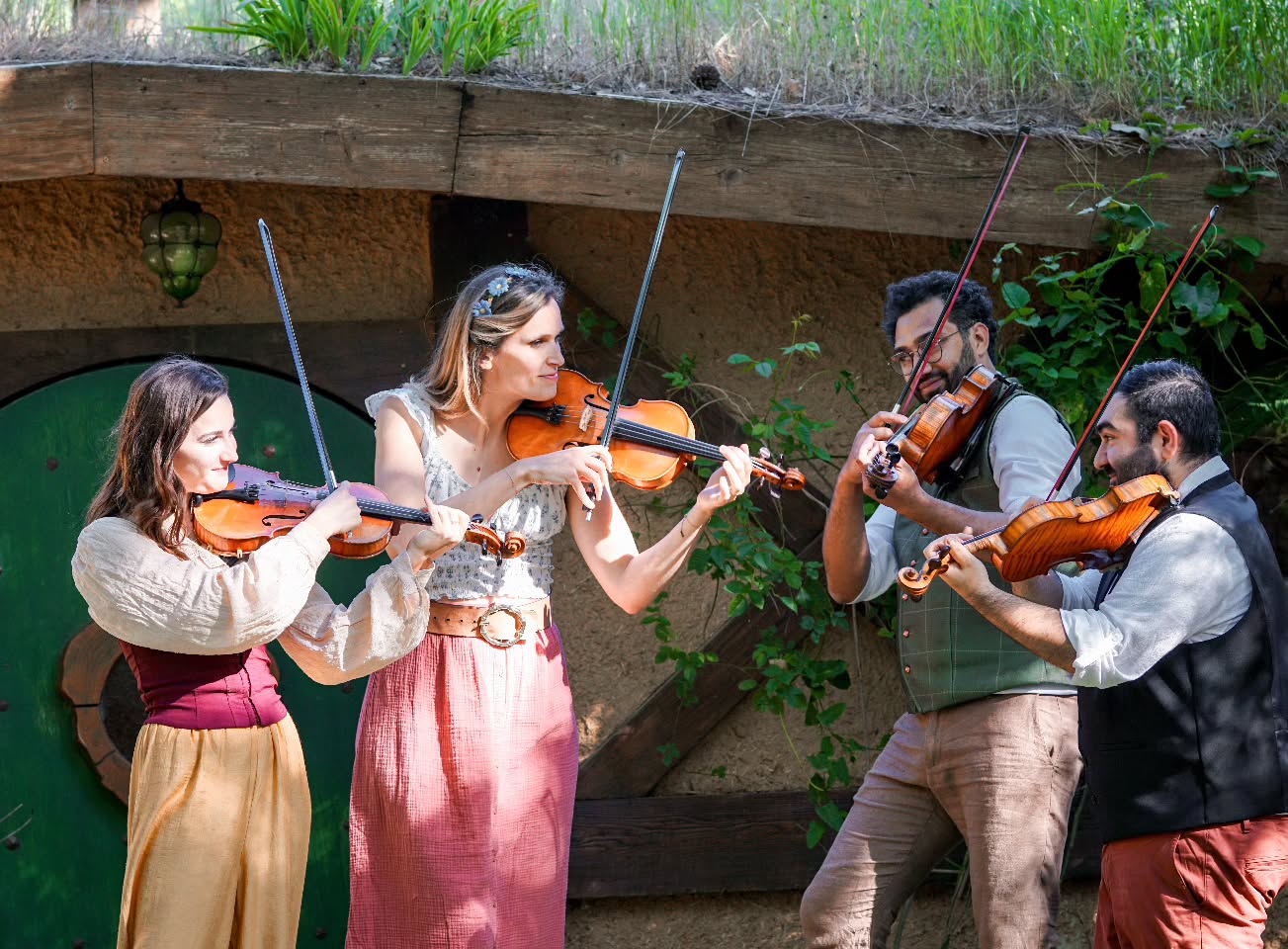 🧙♂️ Surprise ! 🧝♀️ Le clip arrive cette semaine sur YouTube... 🤫🎬
--------
Le Seigneur des Anneaux | Hobbit | Violon | Quatuor | Musiques de films | Reprises | Howard Shore | La Comté |
#seigneurdesanneaux #lordoftherings #hobbit #hobbithouse #violin