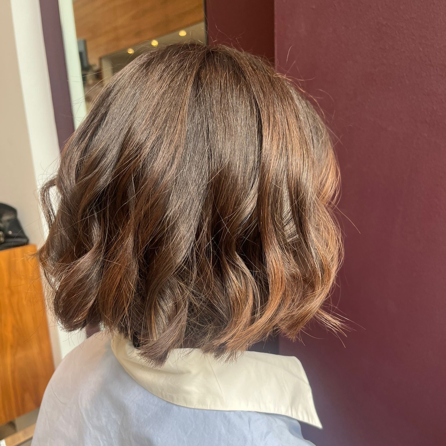 Fresh chop and soft movement✨🤎 obsessed with that gloss!
The perfect refresh for effortless hair that looks beautiful from every angle.
Save this one for your hairspo ❤️
✂️ Cut by Sabina
🎨 Colour by Tahlia
#ChandlerWrightHair