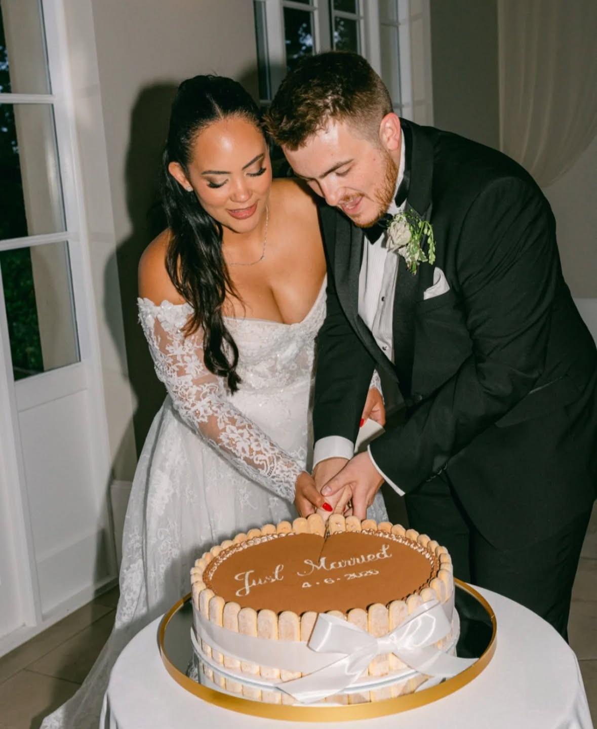 Not your traditional wedding cake… just a giant tiramisu, a beautiful couple, and a room full of guests coming back for seconds. 🤎✨
"Thank you so much, Nicole. We had the most incredible day, and the tiramisu was absolutely perfect. We honestly couldn't have asked for anything better. Thank you for helping make our day so special – everyone absolutely loved it! It was SUCH a hit! ❤️"
@deerparkcountryhouse
@adam_delbridgesmith
@tarastattonphotography
#deerparkweddingvenue #deerpark #deerparkcountryhouse #tiramisuweddingcake