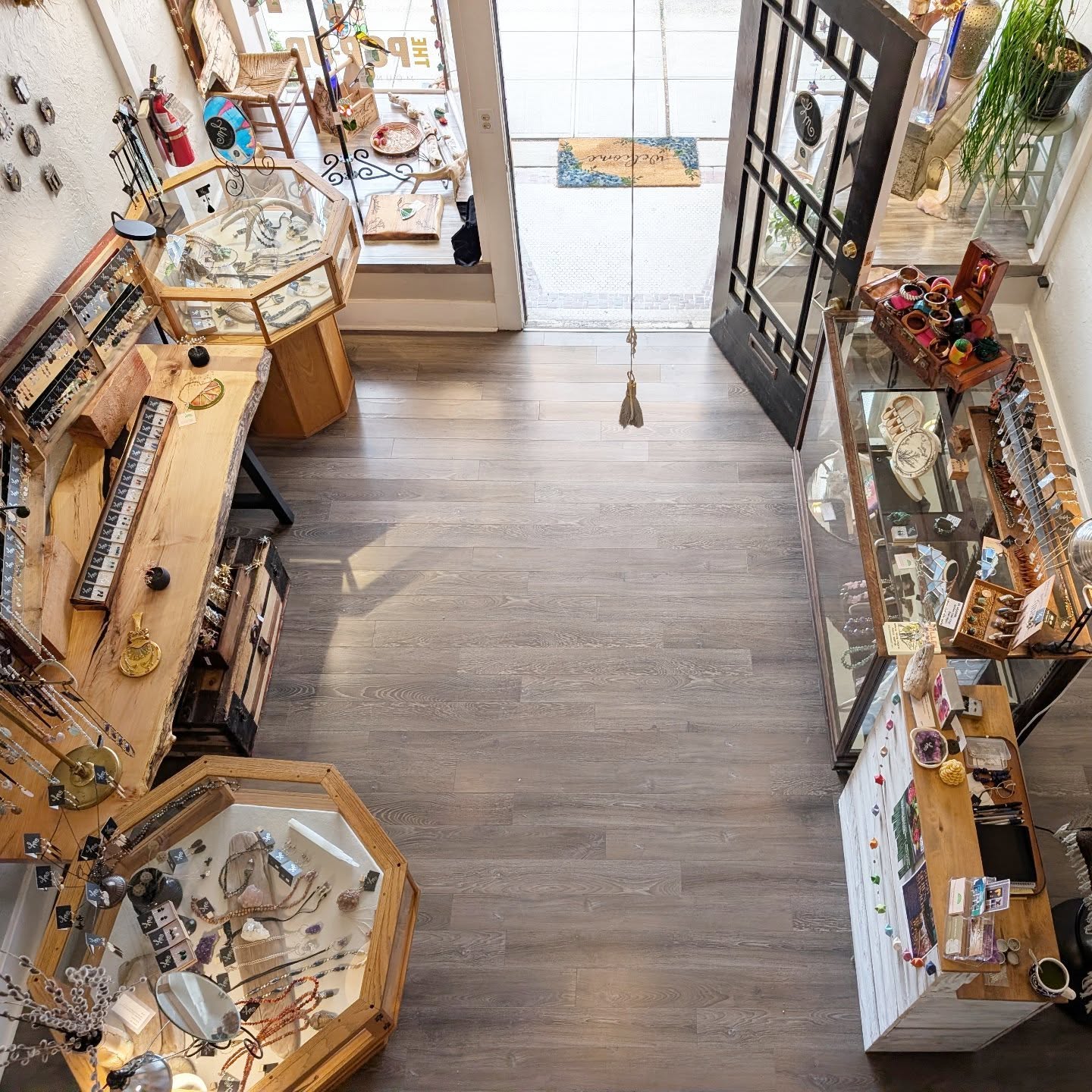 Wrapping up the last few days of the full Pop Up shop experience. Come visit! Today (Saturday) 10- 6, Sunday 12-4.
