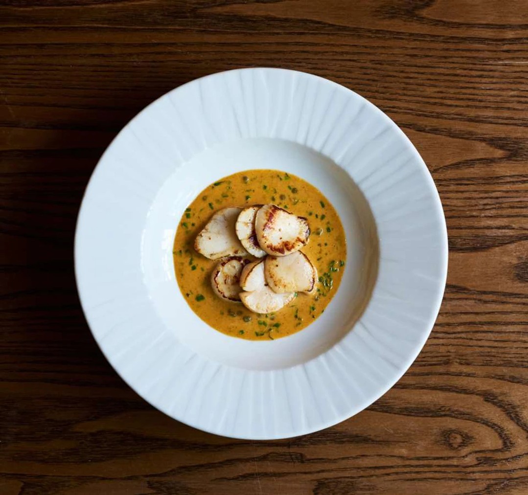 🍽️ We're becoming famous as a region serious about fine food, and a firm favourite foodie destination.
Discover a weekend's worth of seriously good food that all sits within an hour's drive in the Forest of Dean and Wye Valley. Including a Michelin star, the Times Foodie Hotel of the Year, and a 17th-century hunting lodge with two AA Rosettes.
It's time to find out why the region has quietly become one of the UK's most serious food destinations, with producers like Severn & Wye smoked salmon and Double Gloucester cheese on the doorstep and chefs changing menus to match what came in that morning.
The six fine food destinations:
@simply_wild_restaurant Coleford. Three AA Rosettes, fifteen months after opening.
@the_angel_abergavenny Abergavenny. Times Foodie Hotel of the Year 2025.
The Barn at @severnandwyesmokery Chaxhill. Royal Warrant.
@thespeechhousehotel Coleford. Two AA Rosettes, set in a former hunting lodge.
@lovethewalnuttree Llanddewi Skirrid. One Michelin star.
@tudorfarmhousehotel Clearwell. A "culinary oasis," per Tatler.
Plus Hart's Barn Cookery School in Longhope if you want to try it yourself.
Worth a long weekend at the very least.
Read the full guide: https://www.visitdeanwye.co.uk/blog/fine-dining-in-the-forest-of-dean-wye-valley
#visitdeanwye #Foodie #foodie #foodiefinds