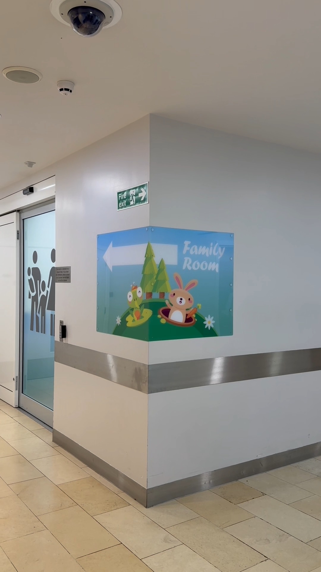 Did you know we have a lovely little space just for parents and babies? 🤍
A calm, quiet place away from the crowds where you can feed, change, settle or simply take a moment with your little one 👶✨
Our Family Room includes:
🧸 Toys & books
🍼 Bottle prep & food warming facilities
👶 Baby changing facilities
💺 A peaceful space to relax and recharge
You’re always welcome here 💛
#Highcross #Leicester