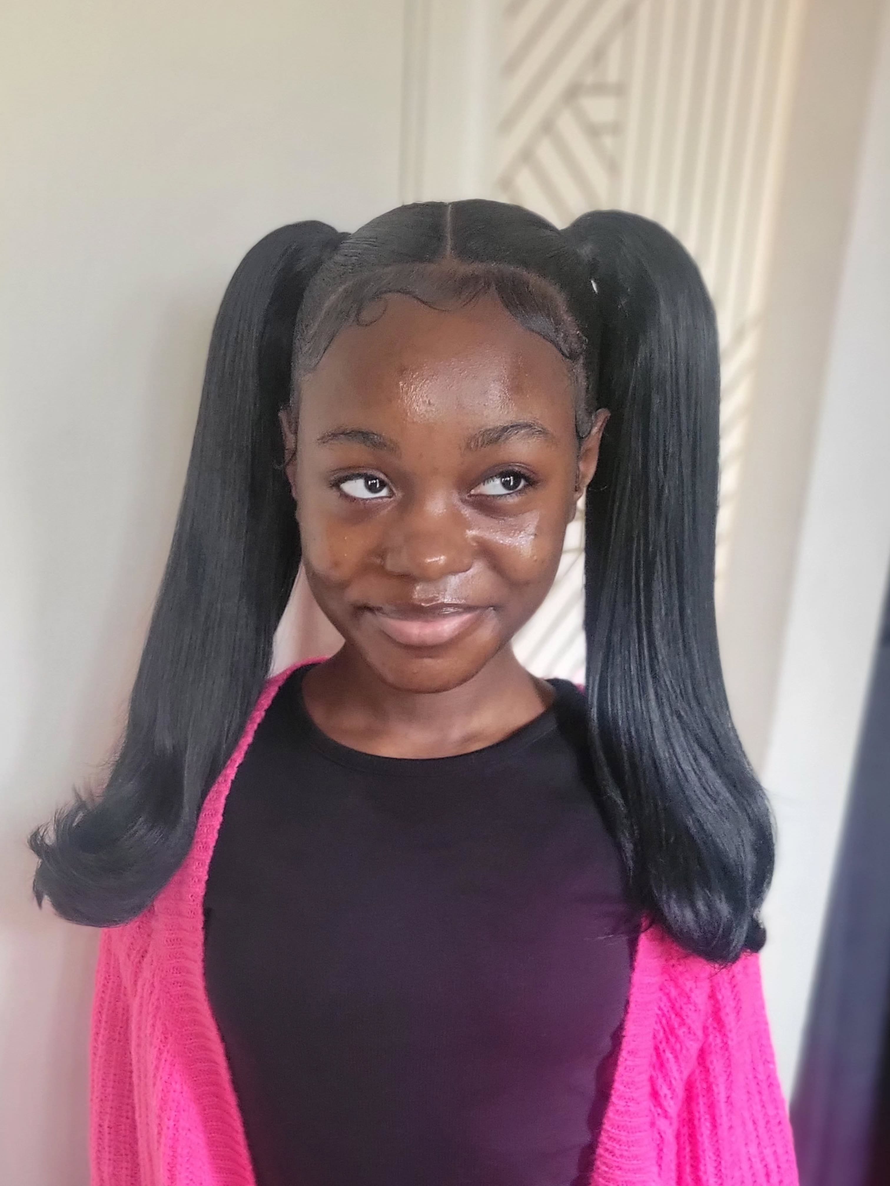 It's ponytail season 🥵 (Keep that hair off your neck and still look cute)
Book this look under:
Invisible Ponytails
www.dmvprobraids.com for pricing and availability (linked in bio)
All New Clients require a consultation before booking:
www.dmvprobraids.com/vbc
Like, Comment, Share or REPOST 🙏🏽💕
#dmvbraids #dmvbraiders #dmvstylist #dmvbraids #dmvbraider