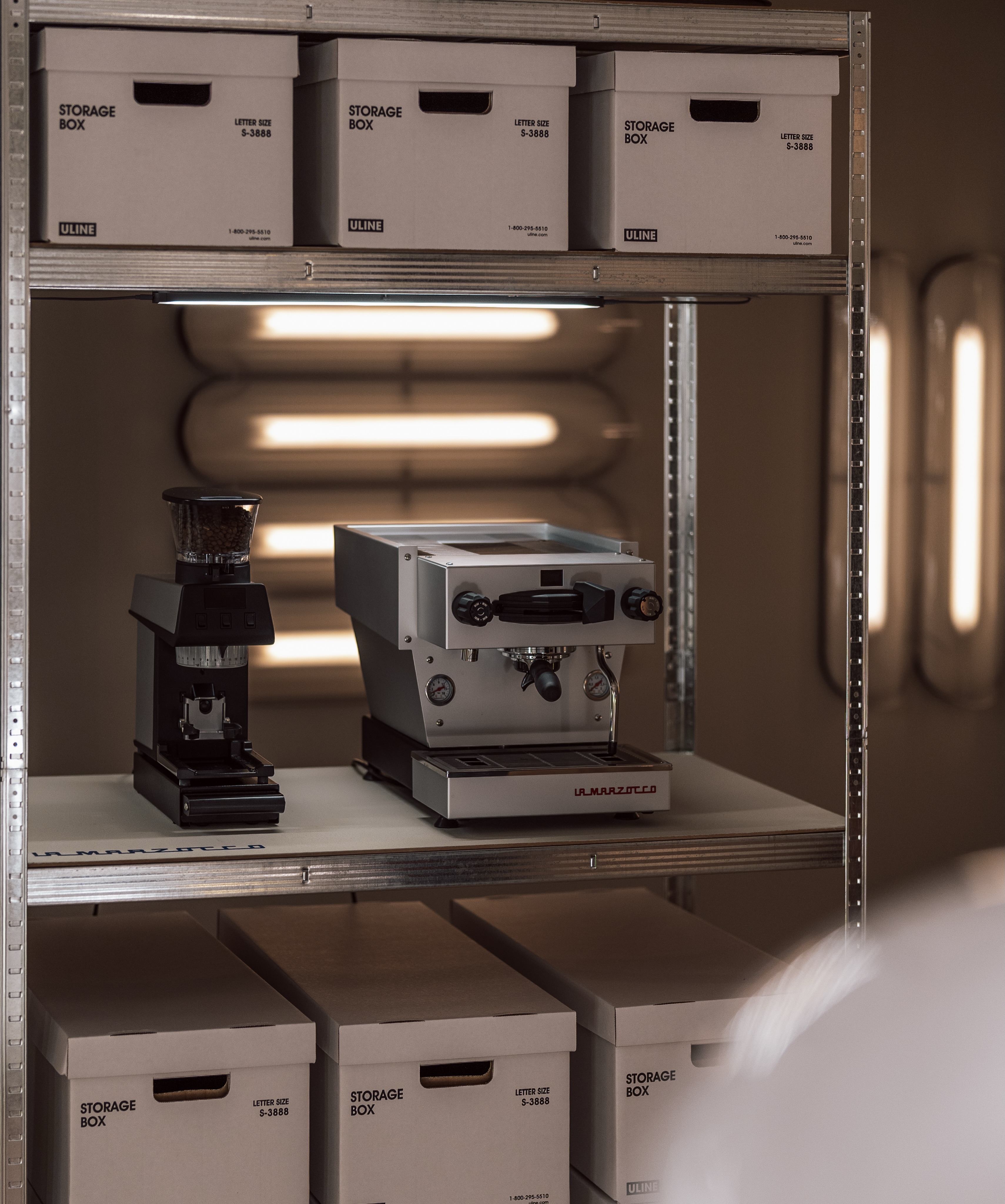 @3daysofdesign has begun, and last night’s opening party at the new @and_light showroom was a pretty perfect way to kick things off.
Throughout the week, @lamarzoccohome is part of the café experience in the showroom, with @pontes_coffee serving coffee and bringing the space to life.
If you’re exploring Copenhagen over the next few days, make sure to stop by, slow down for a moment, and enjoy a coffee.
📷 @alexanderbetak
#3daysofdesign #lamarzoccohome #visitcopenhagen #coffeeanddesign #rrebel