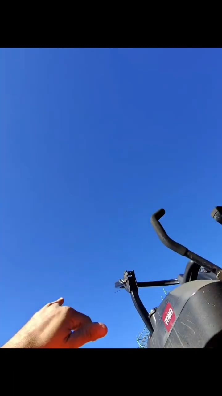 🚨Attention🚨 To the people that dump shit on vacant blocks i just want to say on behalf of all mower men across this beautiful land F**k You 🤬 🖕 ya tosser
8/10 times we do a vacant block something happens from people the dumping rubbish or building waste in the long grass 🤦♂️
Put it in the bin 🚮 ya Grub
#angry #australia #WorkFail #working #landscape