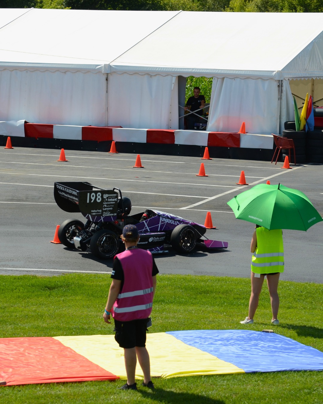 That's the umbrella from the Finnish guys
.
.
.
#fsbalkans #formulastudent