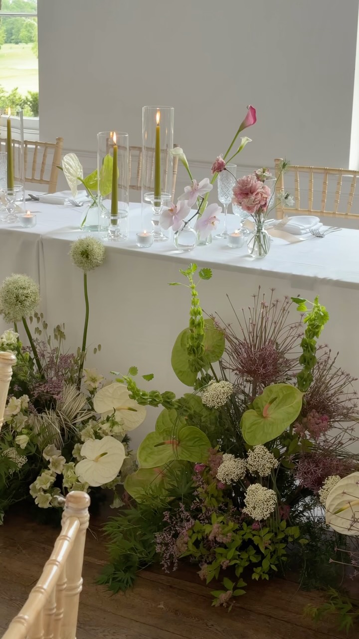 It was such a joy to create these flowers for Olivia & Harry and watch months of dreaming and planning come to life at @norwoodparkestate yesterday.
A truly beautiful day from beginning to end, for such a gorgeous couple 🤍