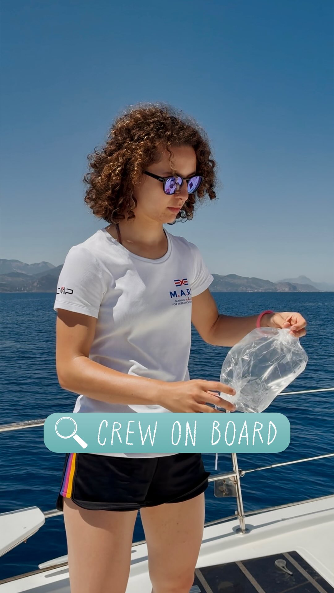 Ti presentiamo Chiara 🤝🏻
Laureanda in Scienze e Tecnologie Chimiche presso @unimib, ci racconta come vengono condotte le analisi sui campioni di acqua e di aria che sta raccogliendo a bordo. 🔬🧪
~
Meet Chiara 🤝🏻
A Chemical Sciences and Technologies student at the University of Milano Bicocca, Chiara explains how the water and air samples she is collecting on board are analyzed. 🔬🧪
A project by @cvcaprera
Scientific partner @oneoceanfound
#progettoMARE #aboutMARE #CentroVelicoCaprera
#MarineResearch #RespectTheOcean