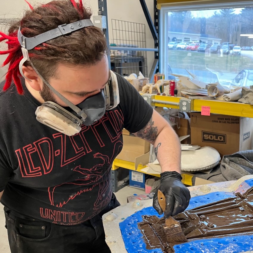 Zoom! Zoom! Fast cars come in small packages. Making some molds for another round of projects that will raise money for do good projects later on!
#moldmaking #cars #process #makersgonnamake #sculpturestudio