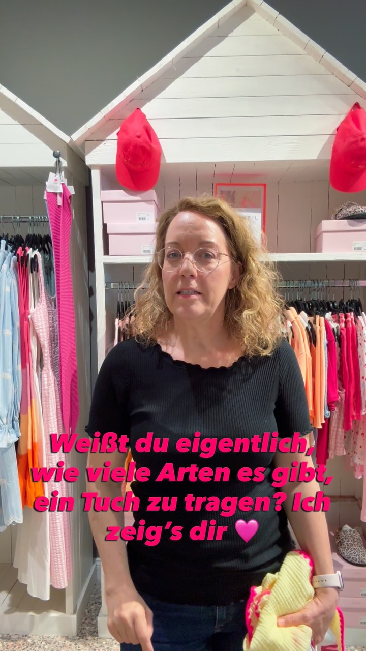 Weißt Du eigentlich, wieviele Arten es gibt, ein Tuch zu tragen?🩷
Ich zeige Dir nicht mehr nur, was schön ist - sondern auch, wie Du es tragen kannst.
Den Anfang macht das Nickituch mit magnetischer Perle als Verschluss - 18,50 € und du bist wirklich angezogen. Wie genau? Das siehst Du im Reel🩷
Und morgen zeige ich Dir, was Du alles mit einem Dreieckstuch machen kannst.
Bergstraße 26 · 27726 Worpswede · Mo–So 11–18 Uhr
#paulineworpswede #diymitmiri #tuchstyling #stylingtipps #worpswede