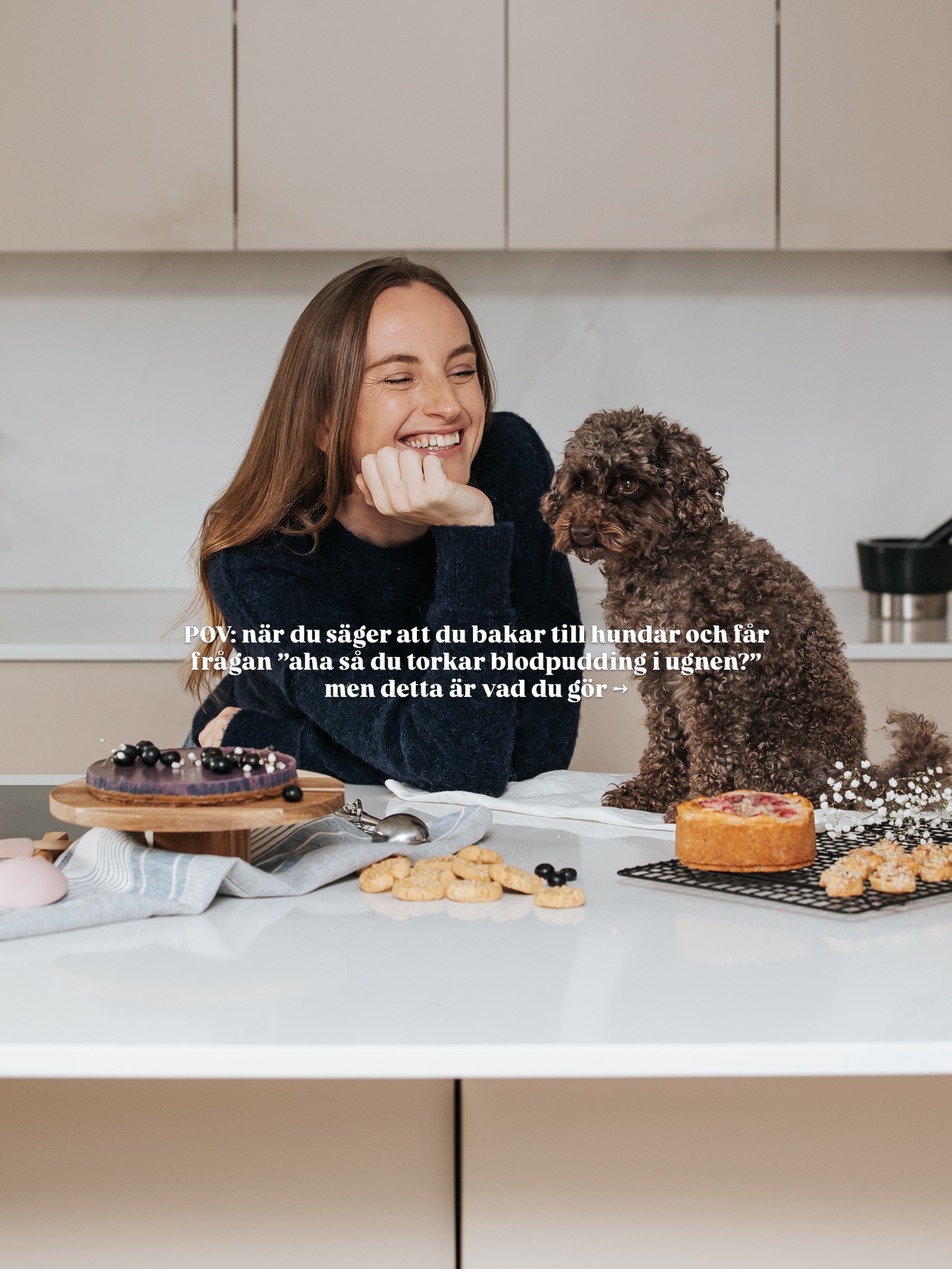 Den här helgen har projekt ”baka med mattes nya APP” inneburit att leta upp rätt bilder till rätt recept (och då jag har gjort det här i snart sex år är det en hel del bilder att gå igenom) 🤤🩷
Och dessa måste vara några av mina mest kreativa recept! 👆🏻
Definitionen av bakglädje om du frågar mig 🫶🏻
Och yes, allt är hundvänlig, 100% glutenfritt och utan några knepiga tillsatser. Bara naturliga råvaror. That’s the fun part!