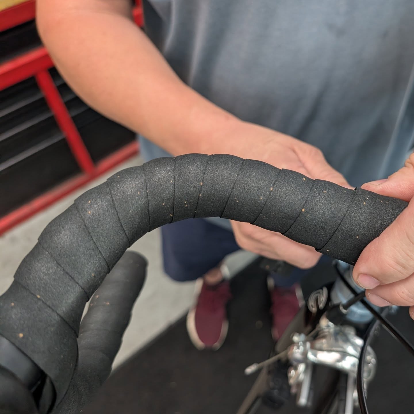 Fresh handlebar tape installed for one of our customers! 🔥
There’s just something about that fresh-grip feeling—clean, comfortable, and ready for miles of riding ahead. Stop by and let us help keep your bike looking and performing its best!
Yes, we service road bikes too!
#freshgrip #justlikenew #handlebars #roadbike