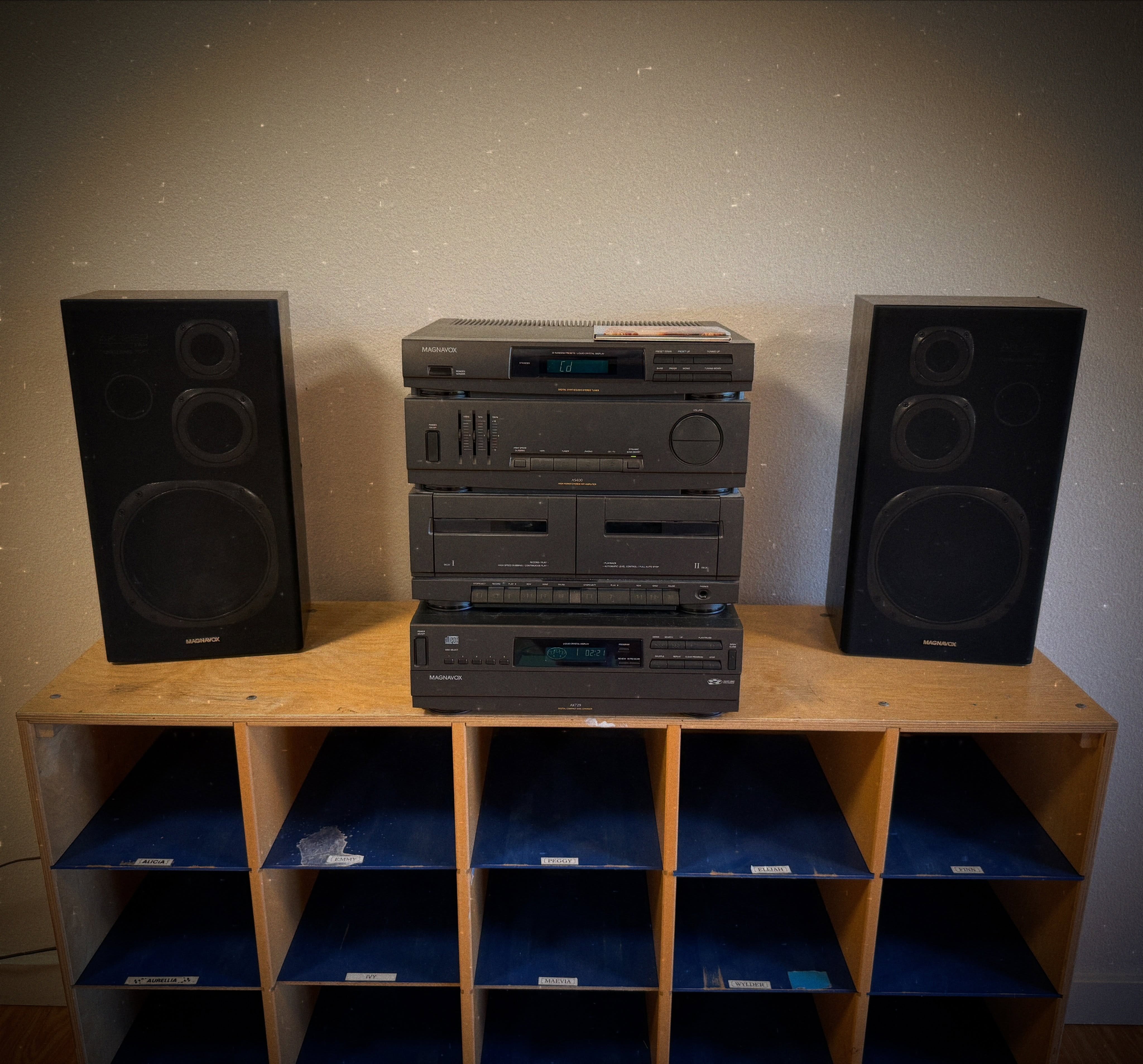This week at Artists Camp we returned our ears to the 90’s with this fancy relic I found at a local garage sale. I picked up a selection of CDs from the thrift store plus brought some from my own collection and the kids have been loving it! Blondie, Angele, No Doubt and The Cure are on rotation right now.
Best part? Instead of spending time on song requests and arguing about what to listen to next, we have kids physically choosing an album and listening until it ends. We’ve been able to focus more deeply on art and play, only pausing to change cd.
Next stop, cassette tapes!
