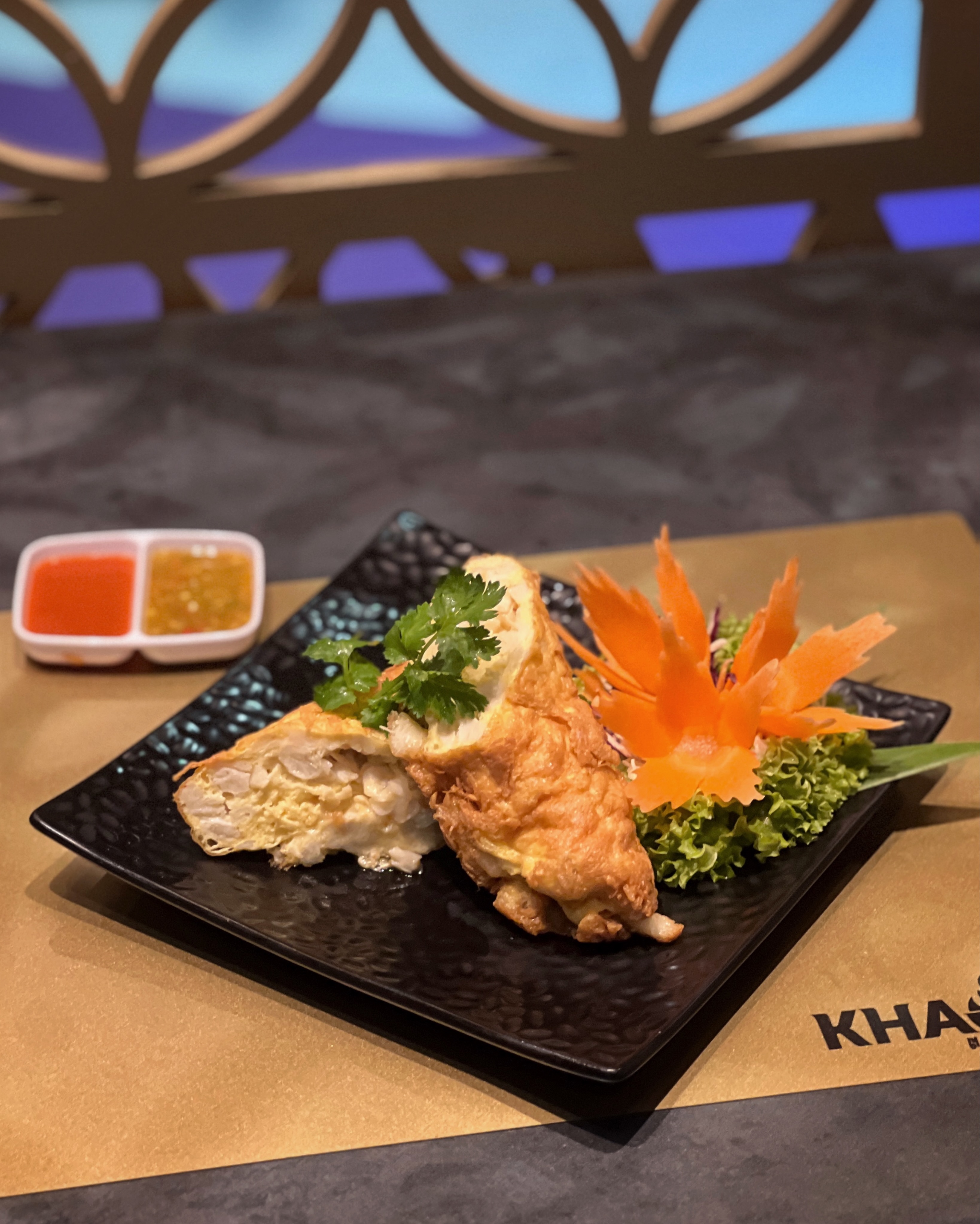 Inspired by the legendary dish – crispy, golden, rolled to perfection, and absolutely PACKED with crabmeat. 🦀❤️
Reservation ✅ - https://www.khaohomsg.com/reservation
📍KHAO HOM - Djitsun Mall, Ang Mo Kio
📱: +65 8202 2512
📍KHAO HOM - Katong Square
📱: +65 8363 4154
📍KHAO HOM - Pasir Ris Mall
📱: +65 8321 0462
Advance Order/ Enquiry: +65 9626 1913