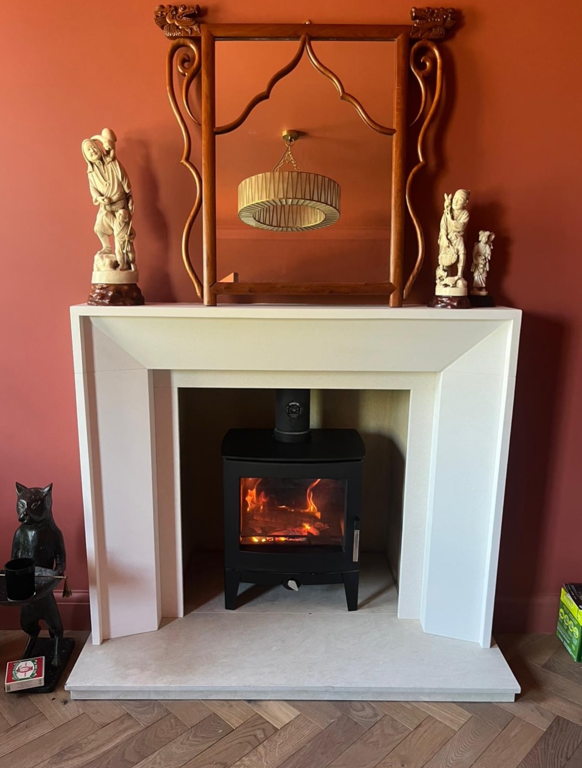 An elevated multi-fuel stove installation completed by us in Sevenoaks, for a bespoke new home.
Designed in-house with our clients to strike the perfect balance between classic and contemporary, this space features a timeless limestone Marseille fireplace paired with a Bateig Diamante stone hearth. At its heart sits the elegant Futara solid-fuel stove from Stovax, bringing both warmth and refined style.
Finished with the rich tones of Farrow & Ball Picture Gallery Red, this living room is inviting and sophisticated.
#Woodburning #FireplaceDesign #InteriorInspiration #Sevenoaks #Woodburner