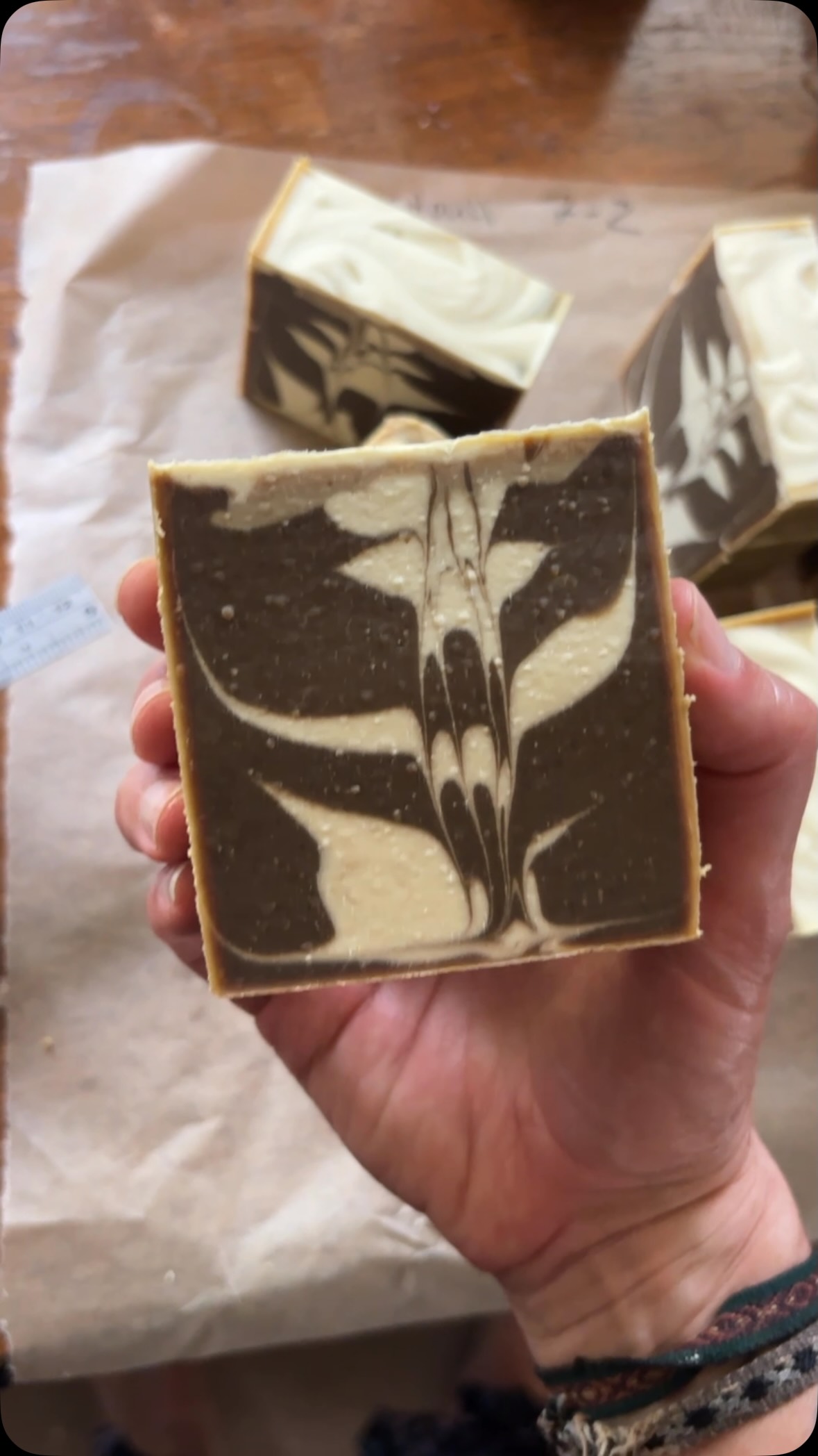 Always a surprise around the corner when you’re soap making 👀
#artisansoap #naturalskincare #soapmaking #smallbatch #comingsoon