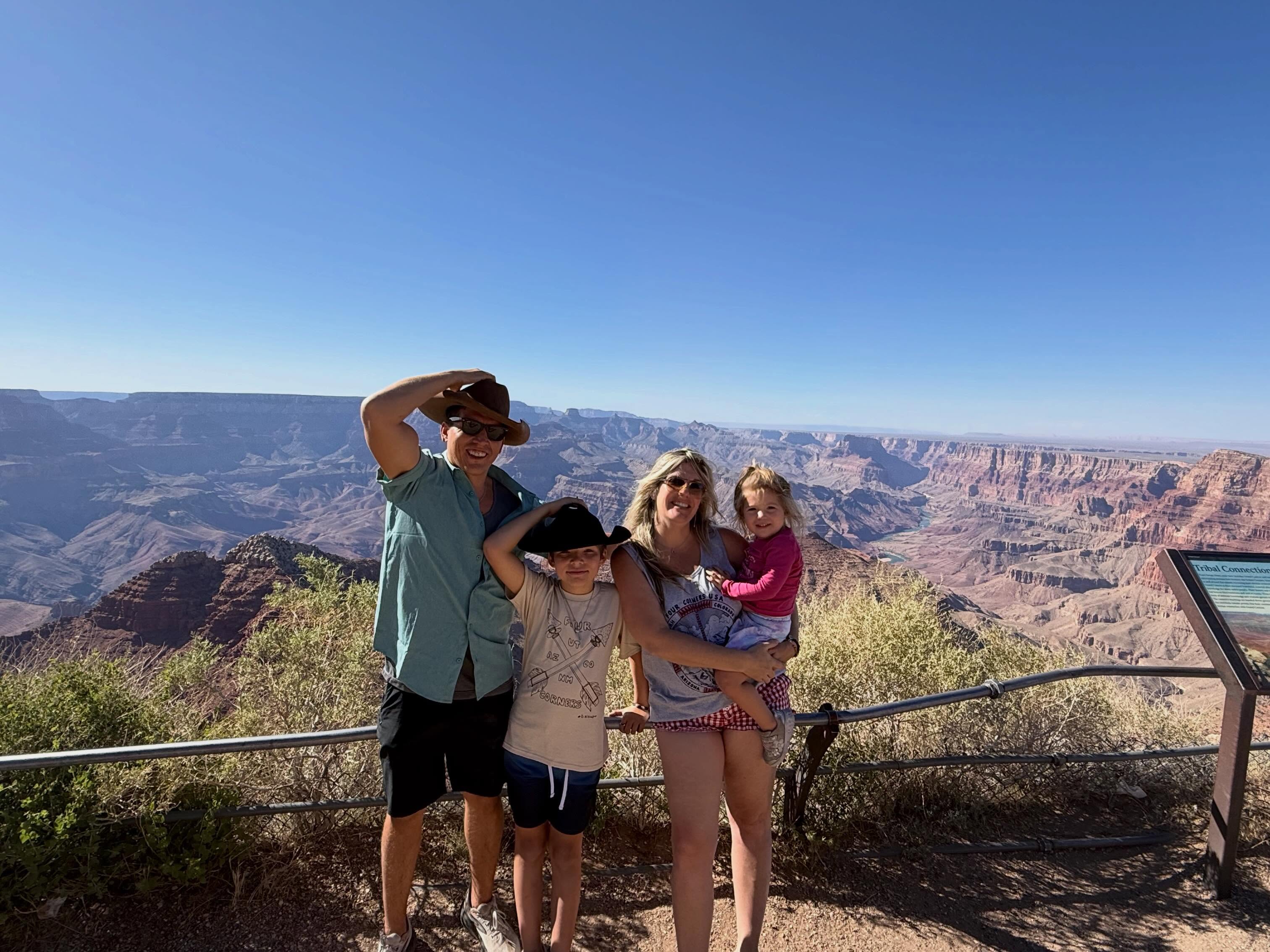 Woke up in beautiful Bluff, UT yesterday and climbed the canyon walls as high as I could before my jog. The nature in this region is otherworldly. We packed up and headed to Four Corners. We got some souvenirs and then ate lunch prepared on fresh Indian fry bread. 🤤 Then we made our way across the Navajo reservation and arrived at the Grand Canyon by early afternoon. It never ceases to amaze me. We gazed in wonder, then got some ice cream. We had dinner inside of the great lodge on the south rim. Then we headed down to Williams, AZ just an hour south where I made arrangements at a fully furnished RV campsite and we lit a campfire and made s’mores and thanked our lucky stars ( and Jesus ) for another amazing day of adventures. 🏜️ 🔥 ✨ 🙏🏼 @butterflies_rainbows