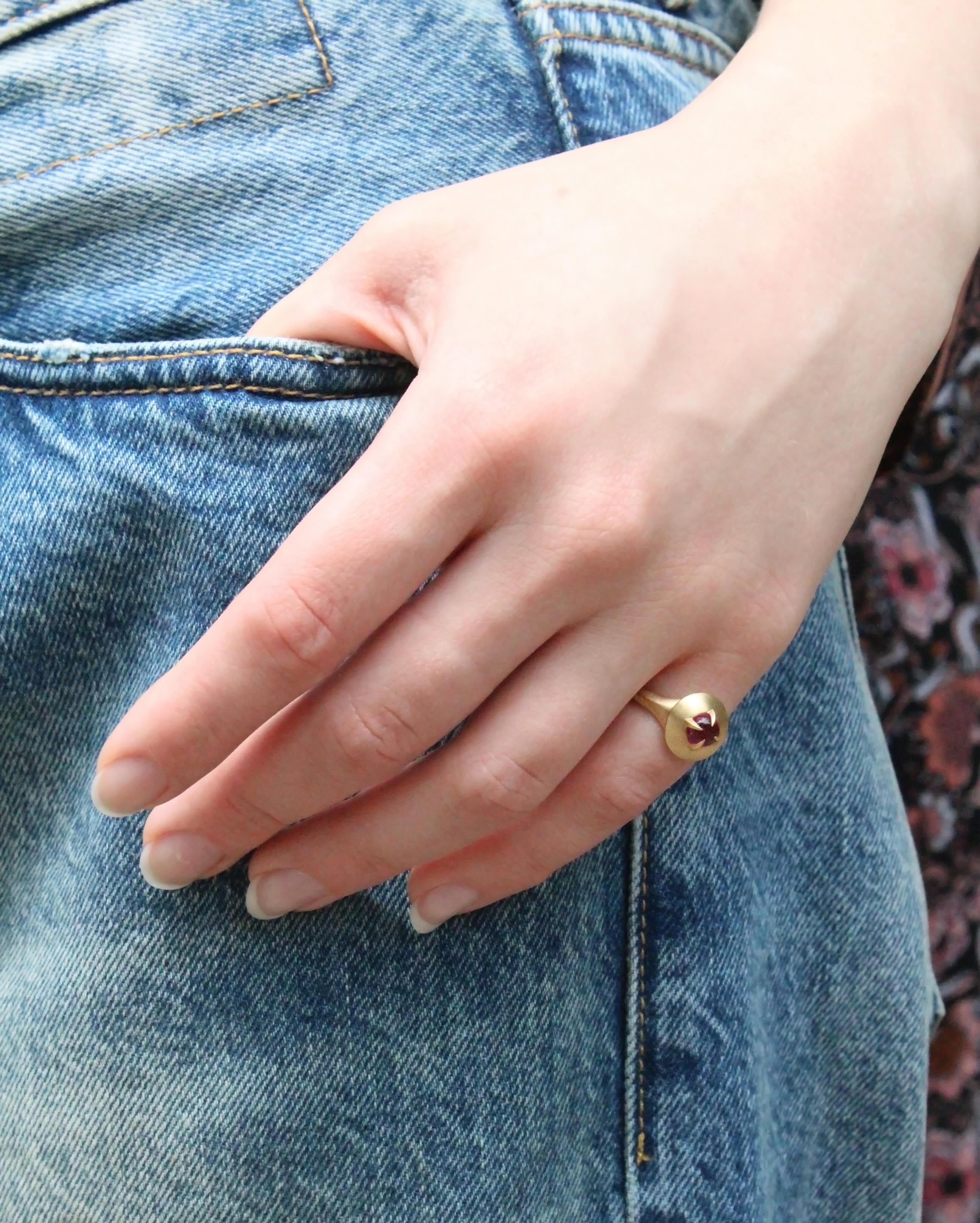 Oh just hanging out on a hot summer day while rocking this cool new tourmaline ring from @tamsinrasor! #tourmaline #tourmaline rings #signet rings #jotd