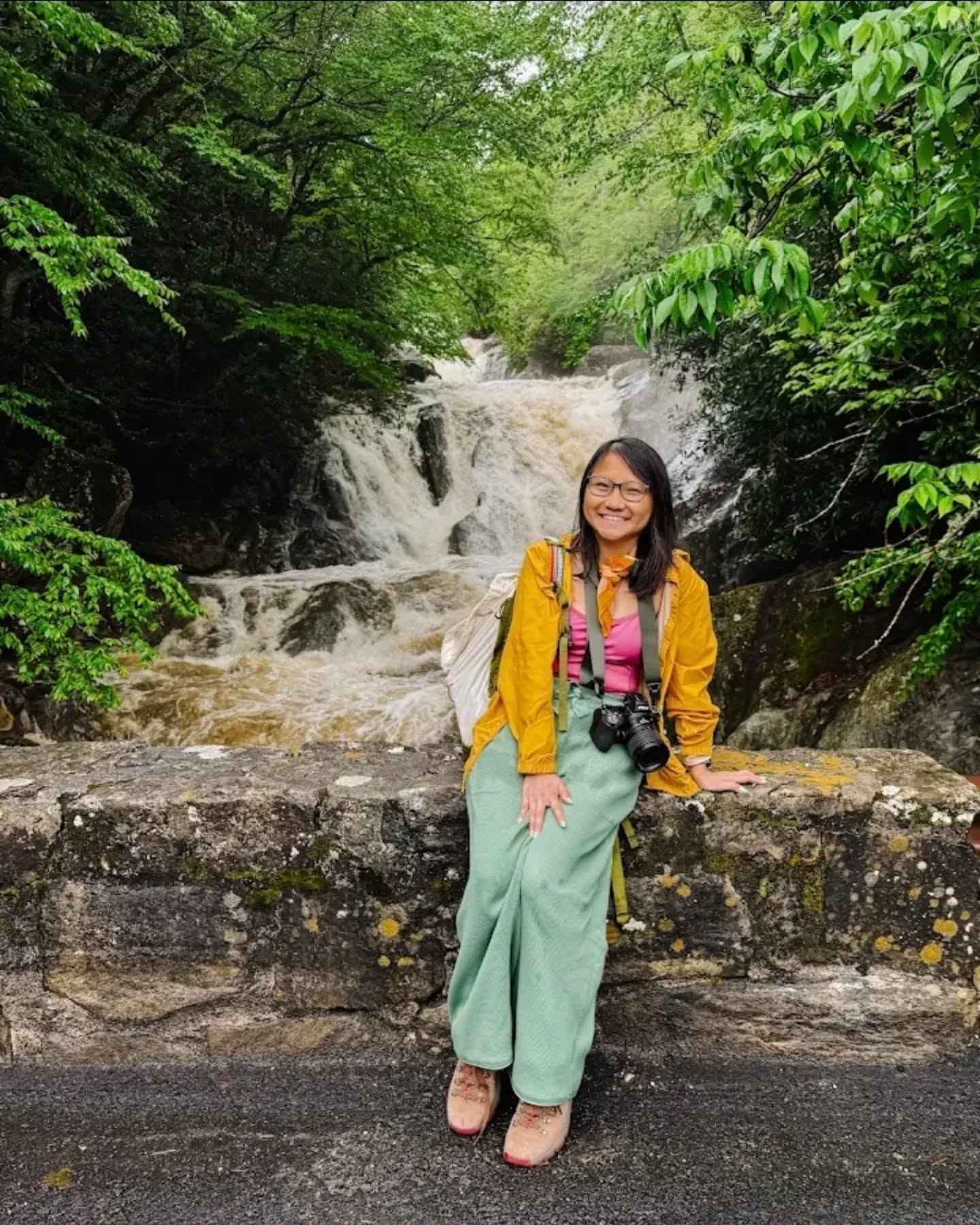 Solo travellers are loving our smaller group tours! We'll take your pics too π€