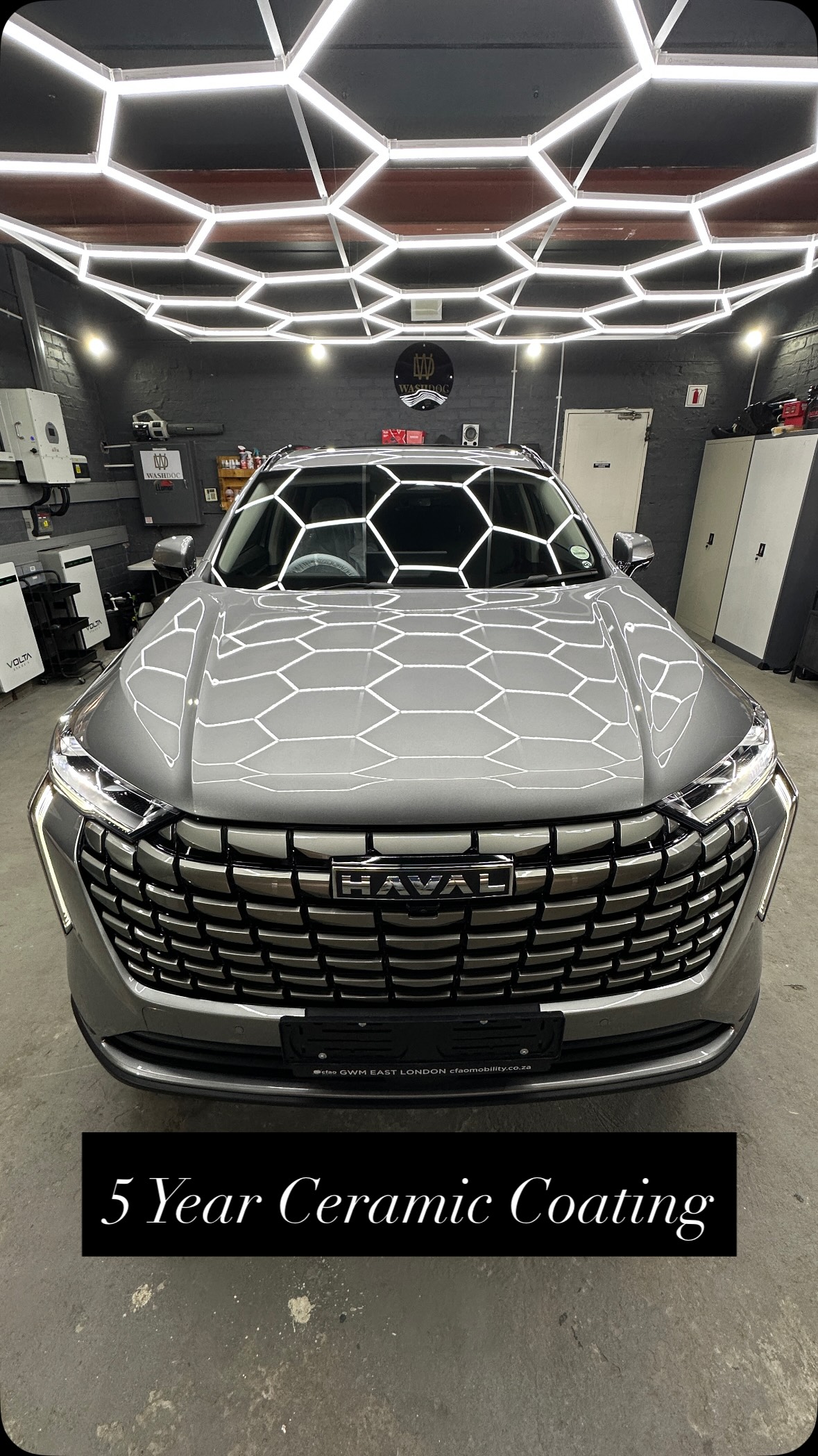 Under the hexagons, the truth comes out. ⬢✨ This Haval received the ultimate transformation with our premium 5-year ceramic coating. Unmatched gloss, maximum protection, and a mirror finish that lasts.
#WashDoc #CeramicCoating #Haval #PaintCorrection #DetailingWorld