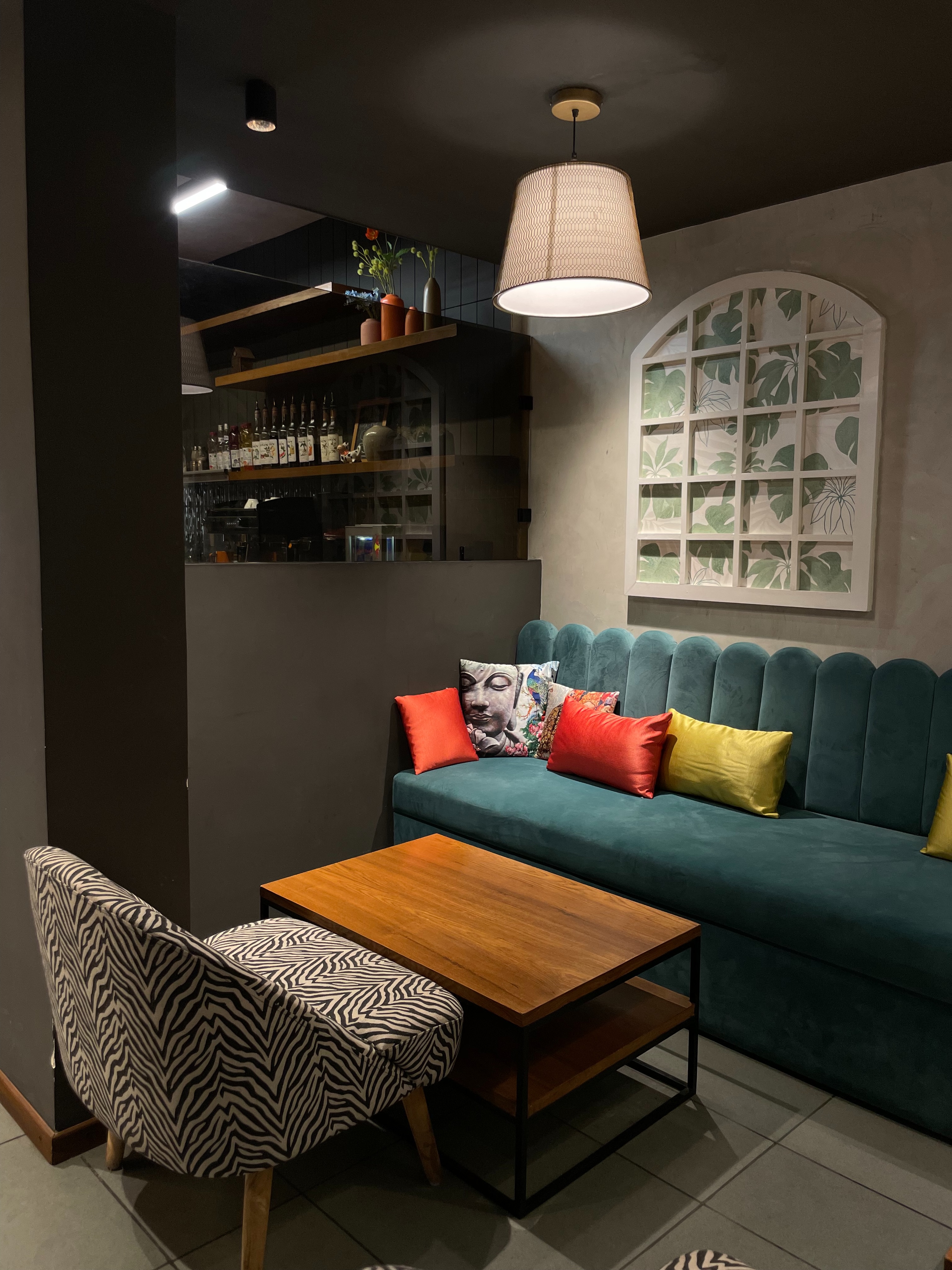 A little cozy corner at Unlocked, Ahmedabad. ✨
Perfect for conversations that start with coffee and end with memories.