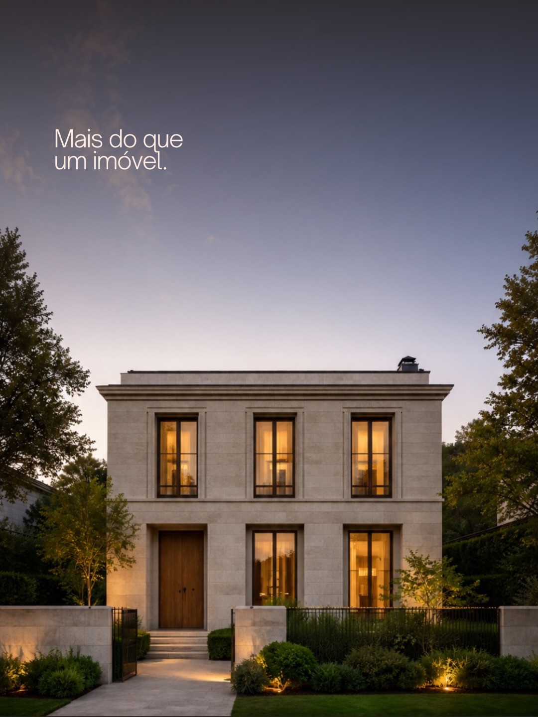 Quando observamos uma residência, é natural enxergar arquitetura, materiais e proporções.
Mas, para quem vive ali, o significado costuma ser muito maior.
Uma casa se transforma no cenário dos encontros de família.
Das celebrações.
Das conversas ao redor da mesa.
Dos momentos que, muitas vezes, se tornam lembranças para toda a vida.
Por isso, sabemos que projetar não é apenas desenhar espaços.
É criar lugares capazes de acolher histórias, construir memórias e acompanhar diferentes gerações ao longo do tempo.
Porque algumas casas são construídas para morar.
Outras são construídas para permanecer.
OSA Studio | Arquitetura e Interiores
_
#OSAStudio
#ArquiteturaResidencial
#ArquiteturaDePermanencia
#ArquiteturaAutoral
#CasasAtemporais
