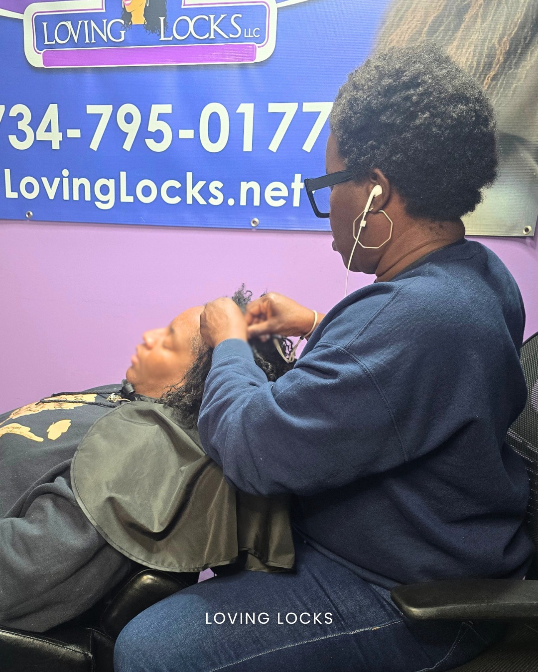 When the retightening is so good, you can't help but snooze. 😴💜
Atoya working her magic while her client enjoys a little nap time. We'd call that a sign of trust, comfort, and a gentle touch. ✨
If your retightening appointment doubles as a moment of relaxation, you're doing it right.
#sisterlocks #sisterlocksretightening #michigan #plymouthmichigan