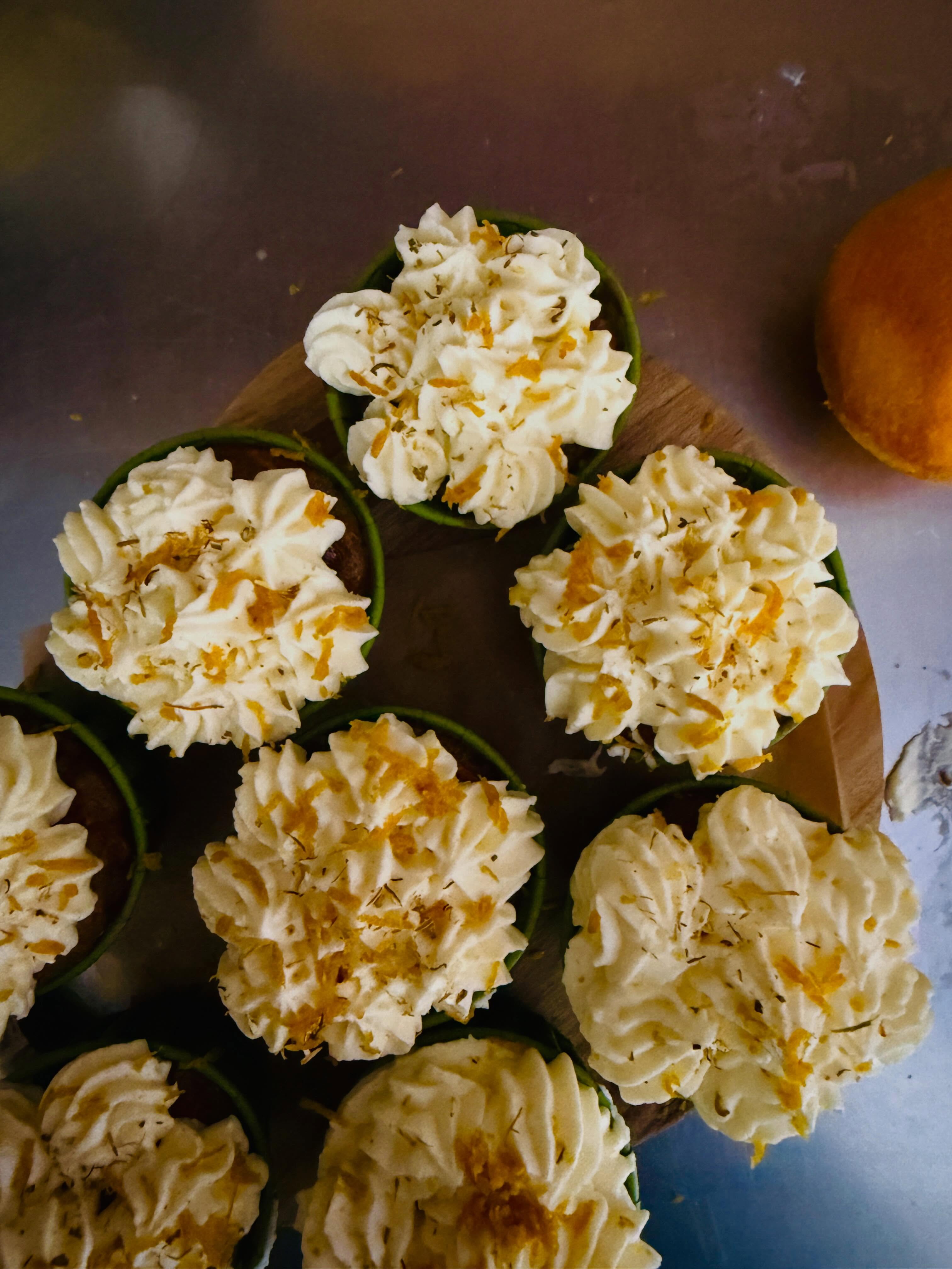A lighter version of our carrot cakes for Summer - in the counter today
#bakedhere #hopevalleycafe #derbyshirelife