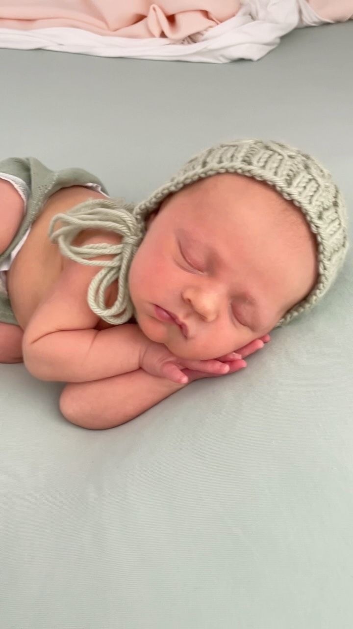 If you’re due in July and August get in touch to book your newborn session space 💕
#wiltshirenewbornphotographer #hampshirenewbornphotographer #salisburynewbornphotographer #andovernewbornphotographer #winchesternewbornphotographer