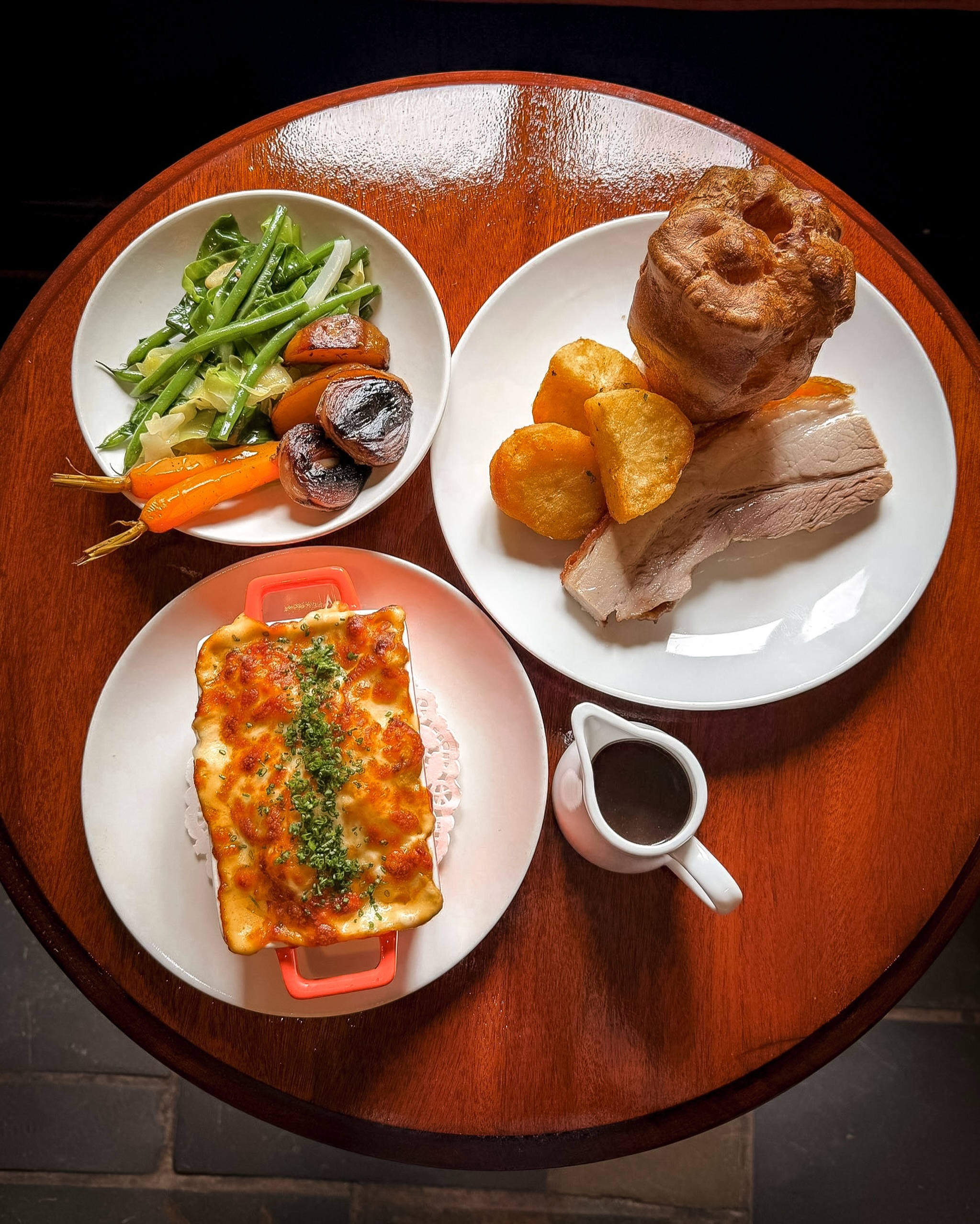 The only thing you should be doing this Sunday is deciding which roast to order 🤤
And if you’re tempted by something sweet afterwards, we’re now offering any adult roast and your choice of dessert for £30 🍽️
Book your table and make the most of your Sunday at The Queens.
