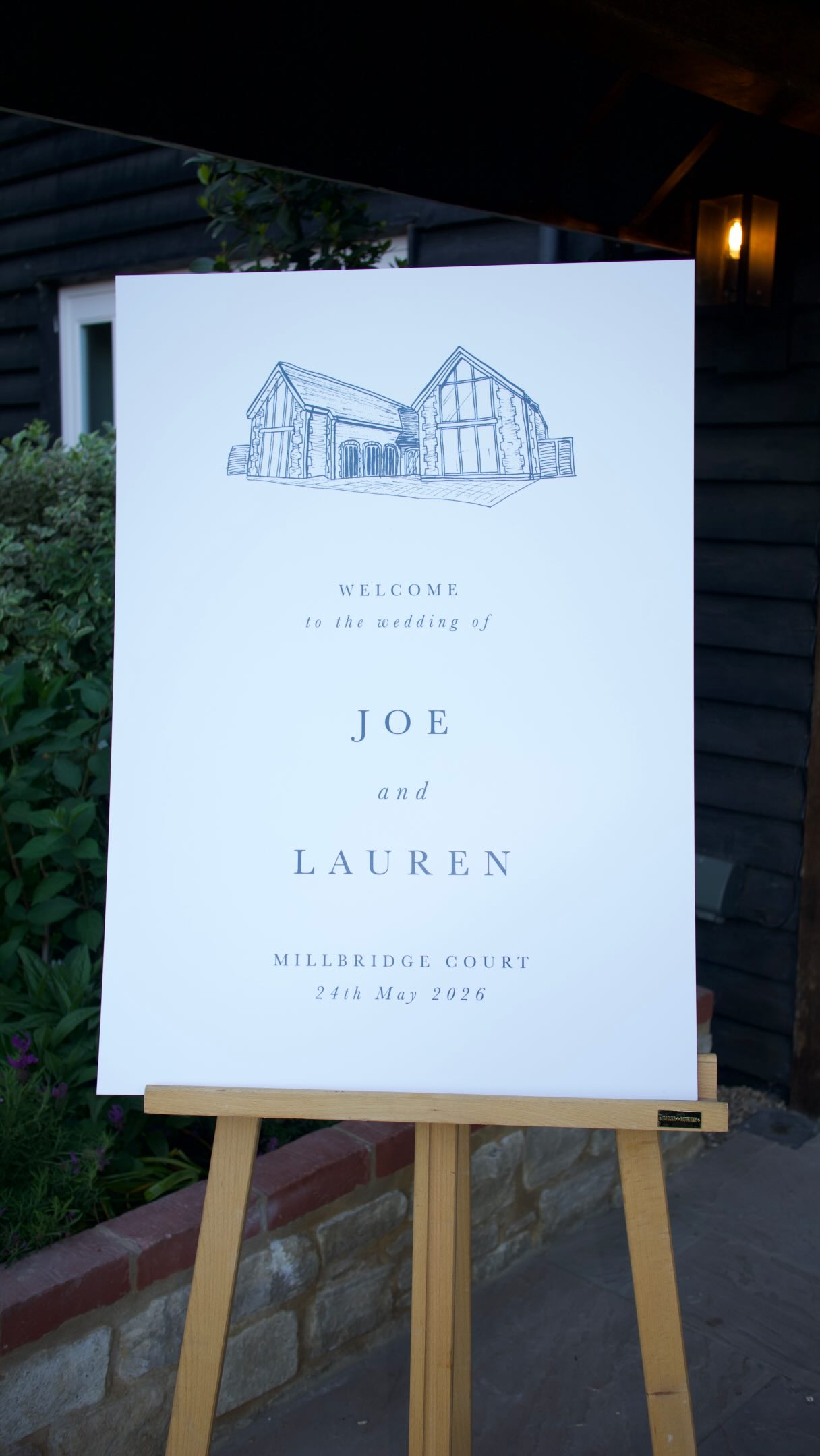 No two days are ever the same… and that’s exactly why I love what I do 🫶✨
Content: @socialdiaries.uk
Entertainment: @av.entertainment_
Venue: @millbridgecourt
Live Painter: @deannekemp.art
#WeddingContentCreator #DayInTheLife #TheSocialDiariesLondon #WeddingCreator #BehindTheScenes