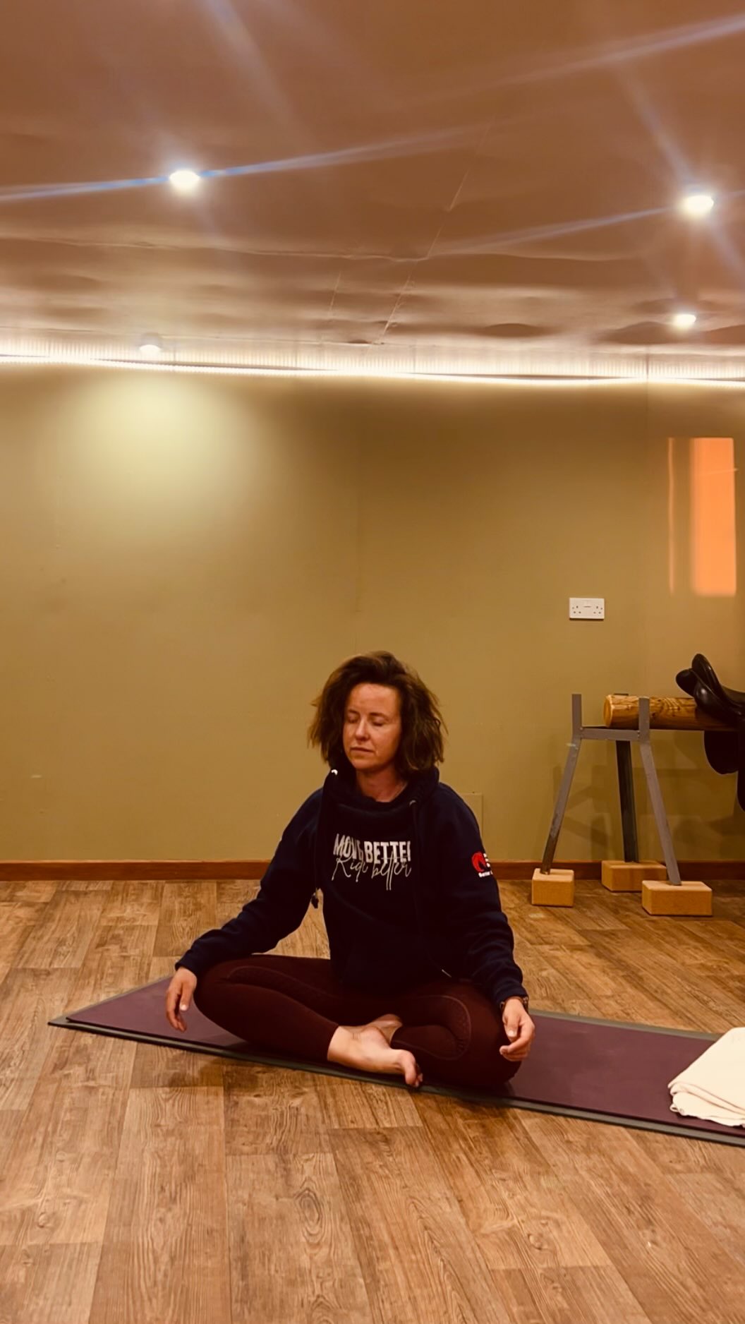 Life’s hard at the moment…our Monday nights sessions in the academy are all about relieving some of that pressure as well as helping us ride better.
8pm - 9pm on zoom in your pjs
Links in my bio