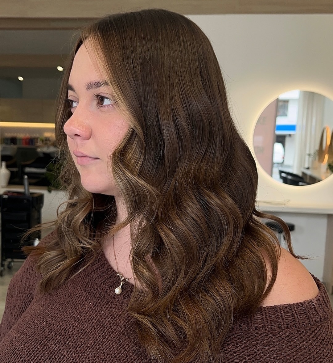 This is a perfect winter colour, rich with a touch of sun-kissed ✨
#winterhairinspo #coorparoosalon #coorparoohair