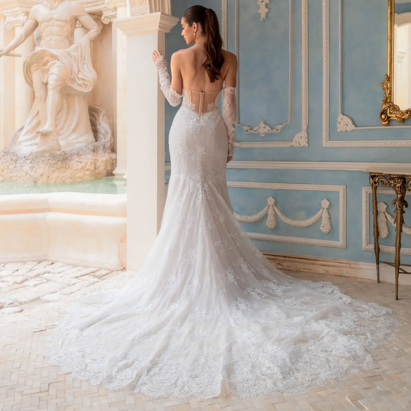 ✨ Upcoming Trunk Show ✨
The new @missscarlett.thelabel 'Palais' collection will be instore next week from 17th of June until 2nd of July. Book now to try on this fabulous new collection!