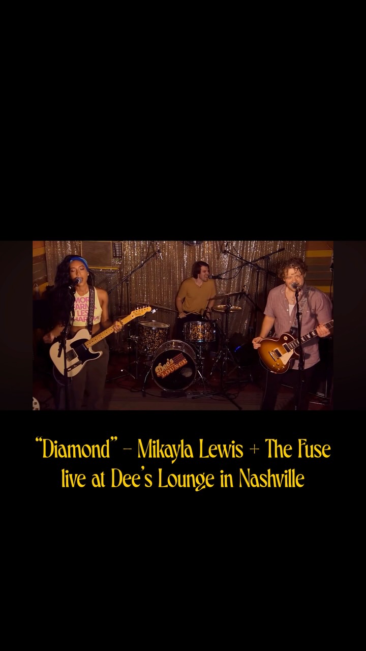 We had a blast @deeslounge615 this weekend. More to come⚡️🛸✨ #fyp #fypage #foryou #nashville #livemusic