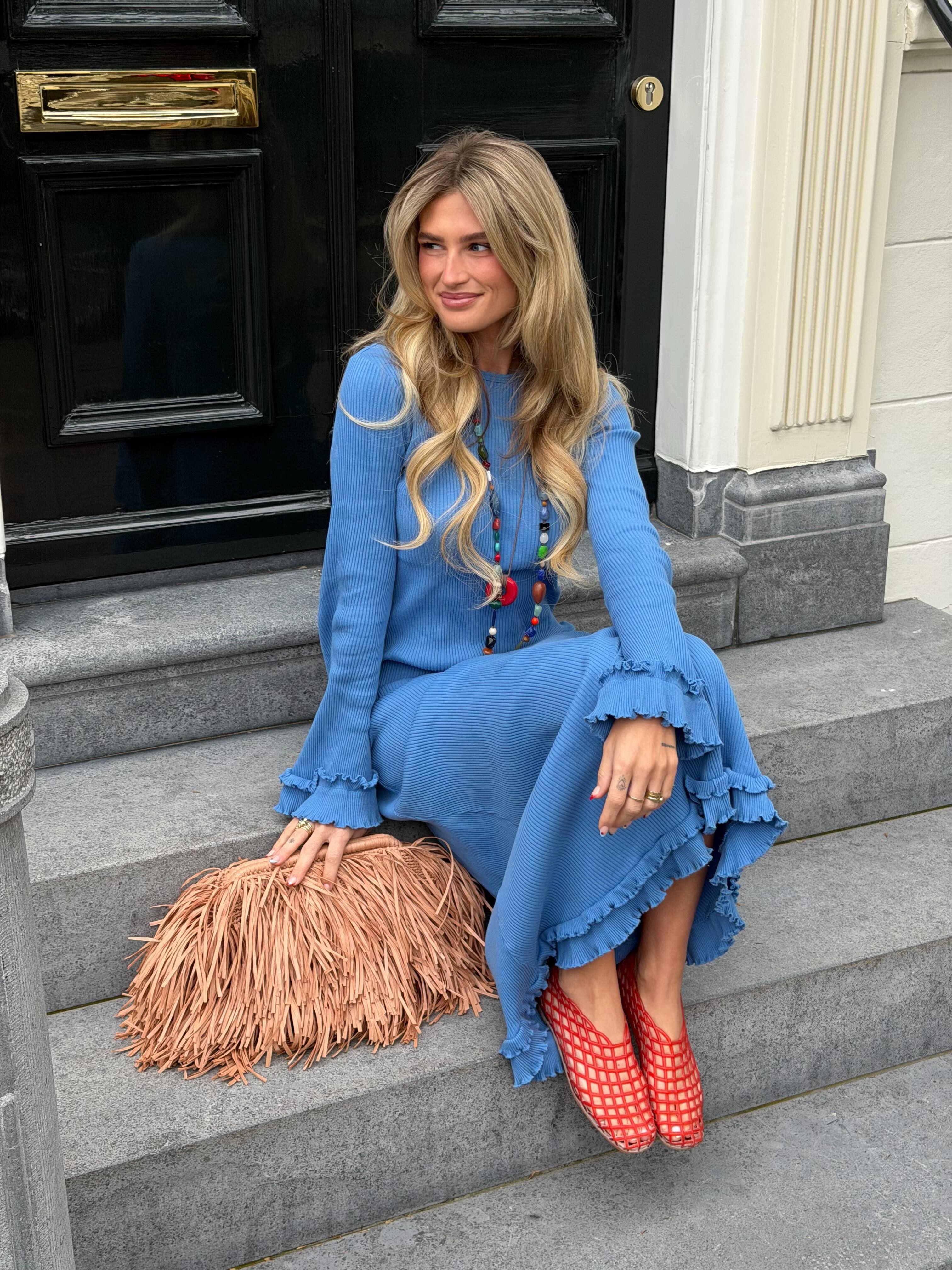 Sukienka Lucinda ponownie dostępna już w najbliższą środę 💙
fot. @tessavmontfoort 🔥