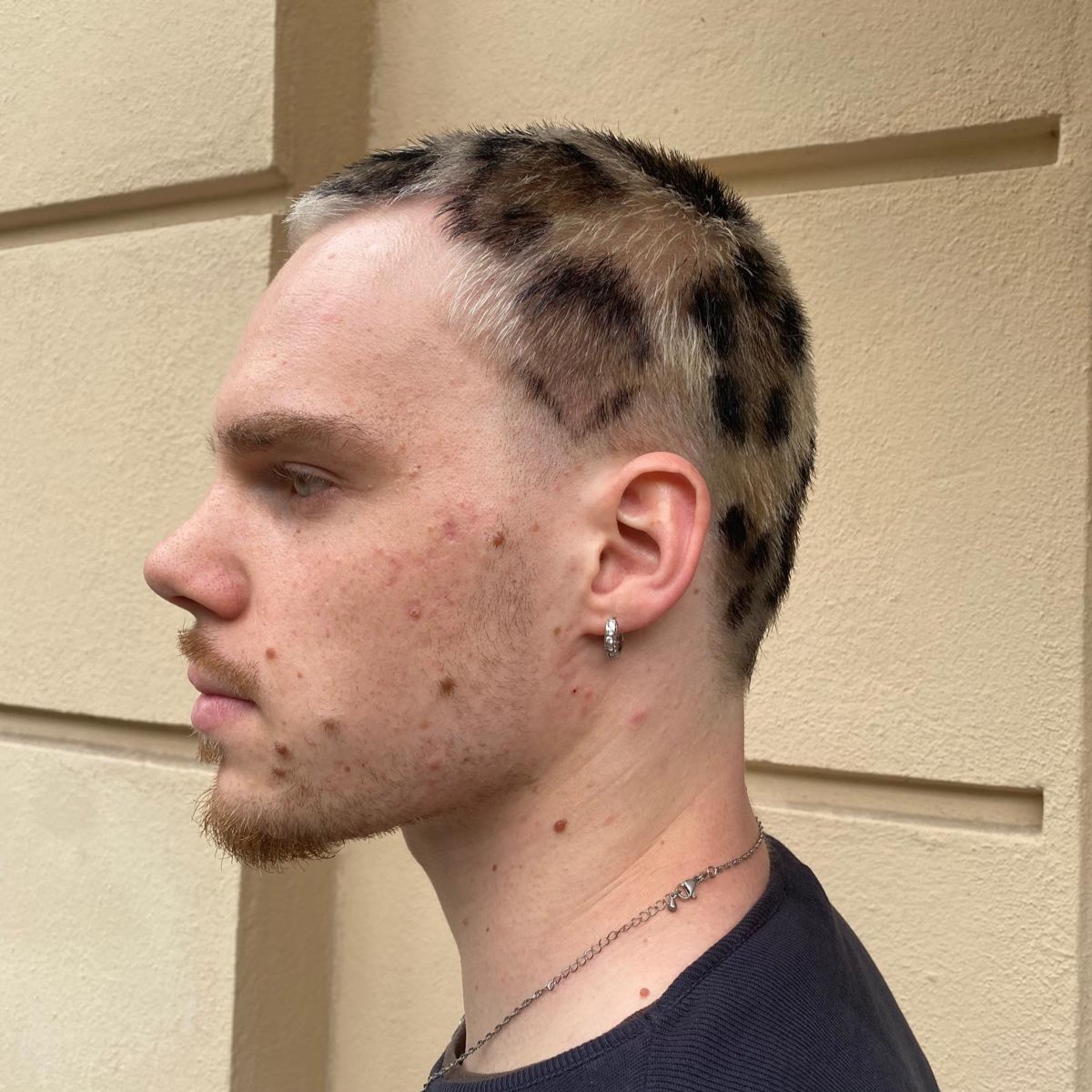 Leoparden-Look.
Wer traut sich an den nächsten kreativen Look?
cut & colour by Michele @m.balducci_92
#leopardhair
#friseurprenzlauerberg
#friseurberlin
#creativhair
#cmbykevinmurphy